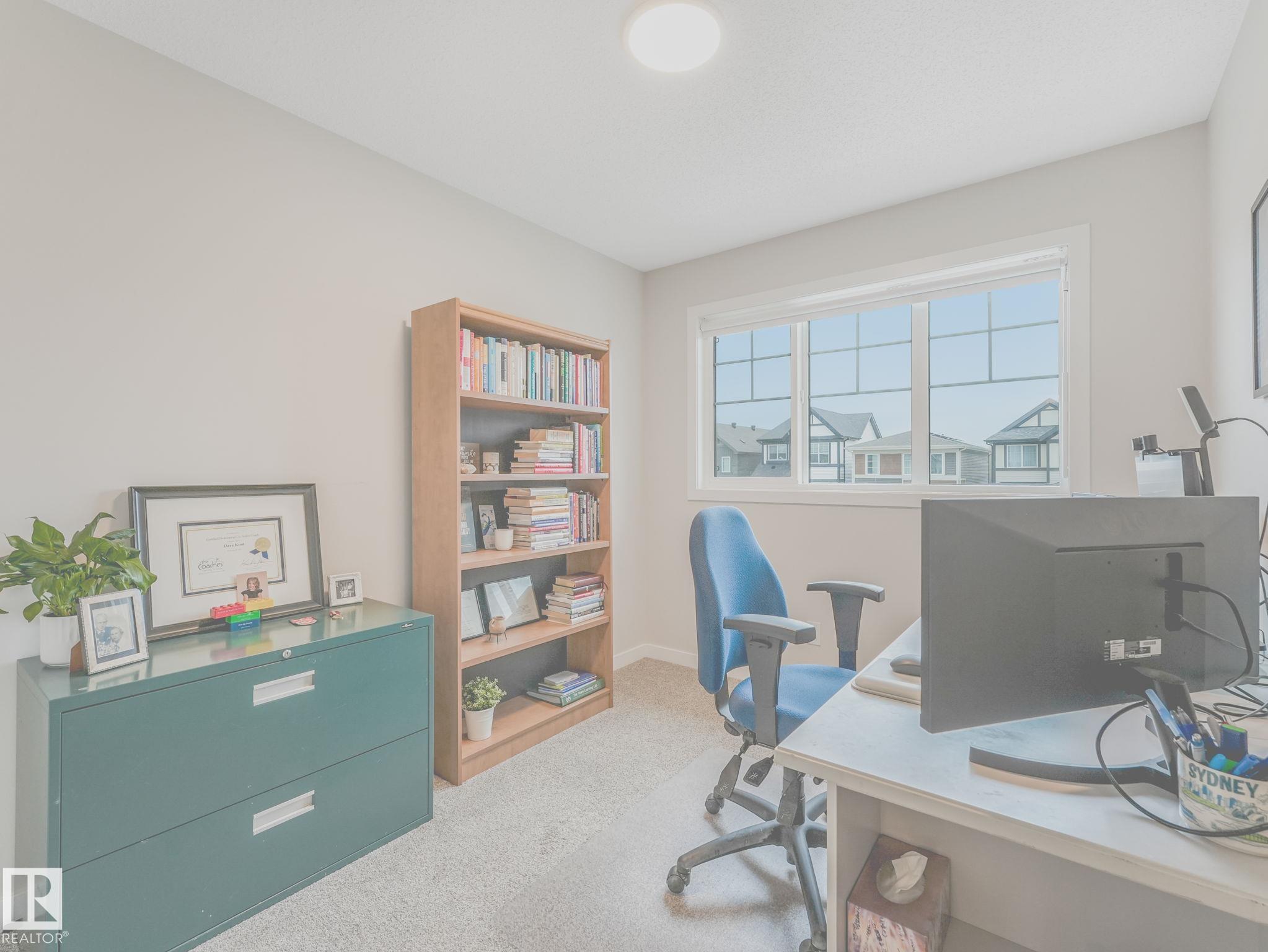 https://zimg.paragon.ice.com/ParagonImages/Property/PM/RAE/225400616/18/0/0/765137b9d58d94c991b2c985ab444b99/1/71cd277712674909424e2366713022a1/225400616-4f72e81c-eb56-482a-9814-02c9d68ed991.JPG