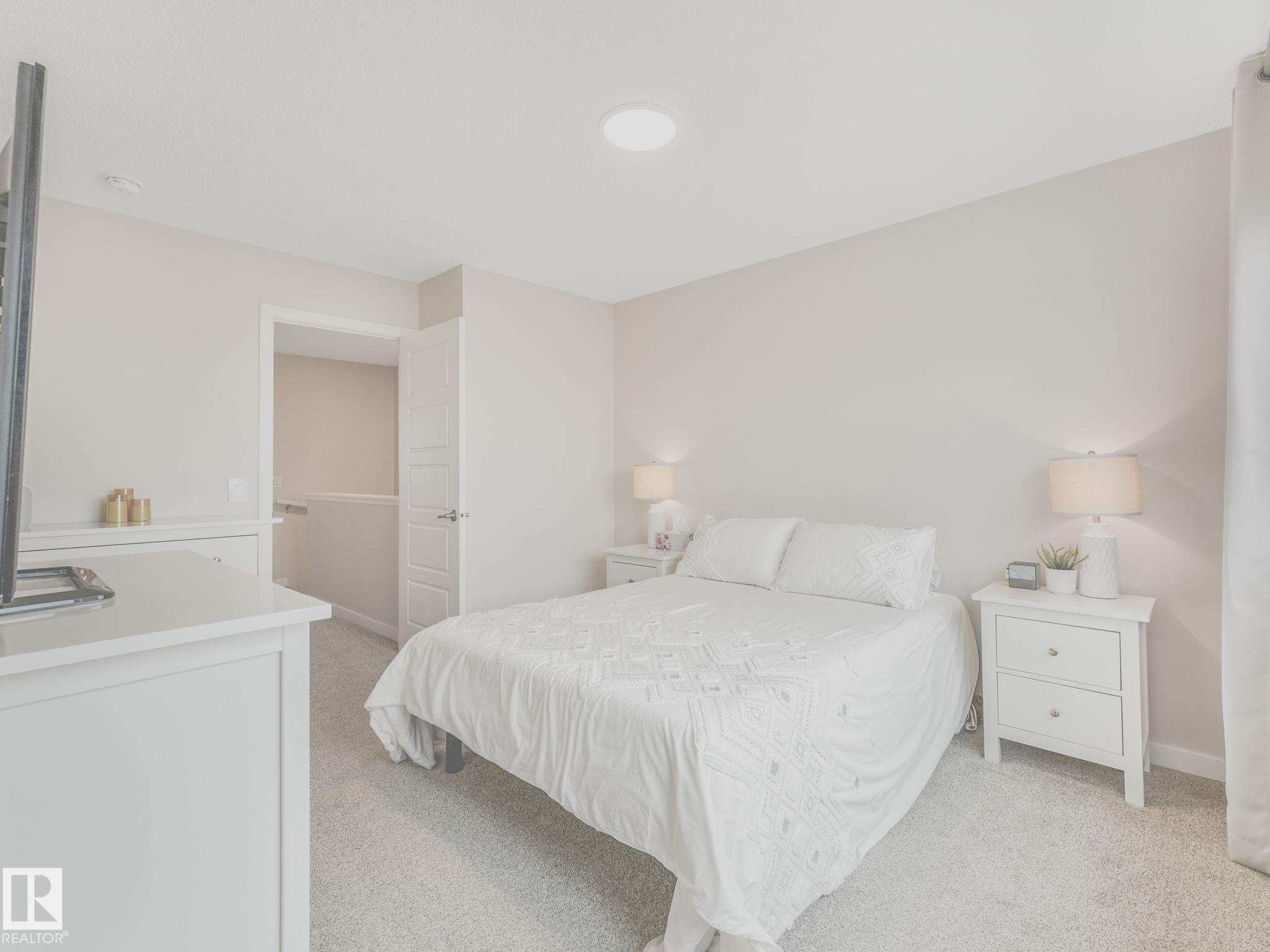 https://zimg.paragon.ice.com/ParagonImages/Property/PM/RAE/225400616/22/0/0/76d20c74da5400b8a5dd14c4619ec0a4/1/71cd277712674909424e2366713022a1/225400616-459191bd-f4e0-4d09-afcd-6c1334ec6f46.JPG