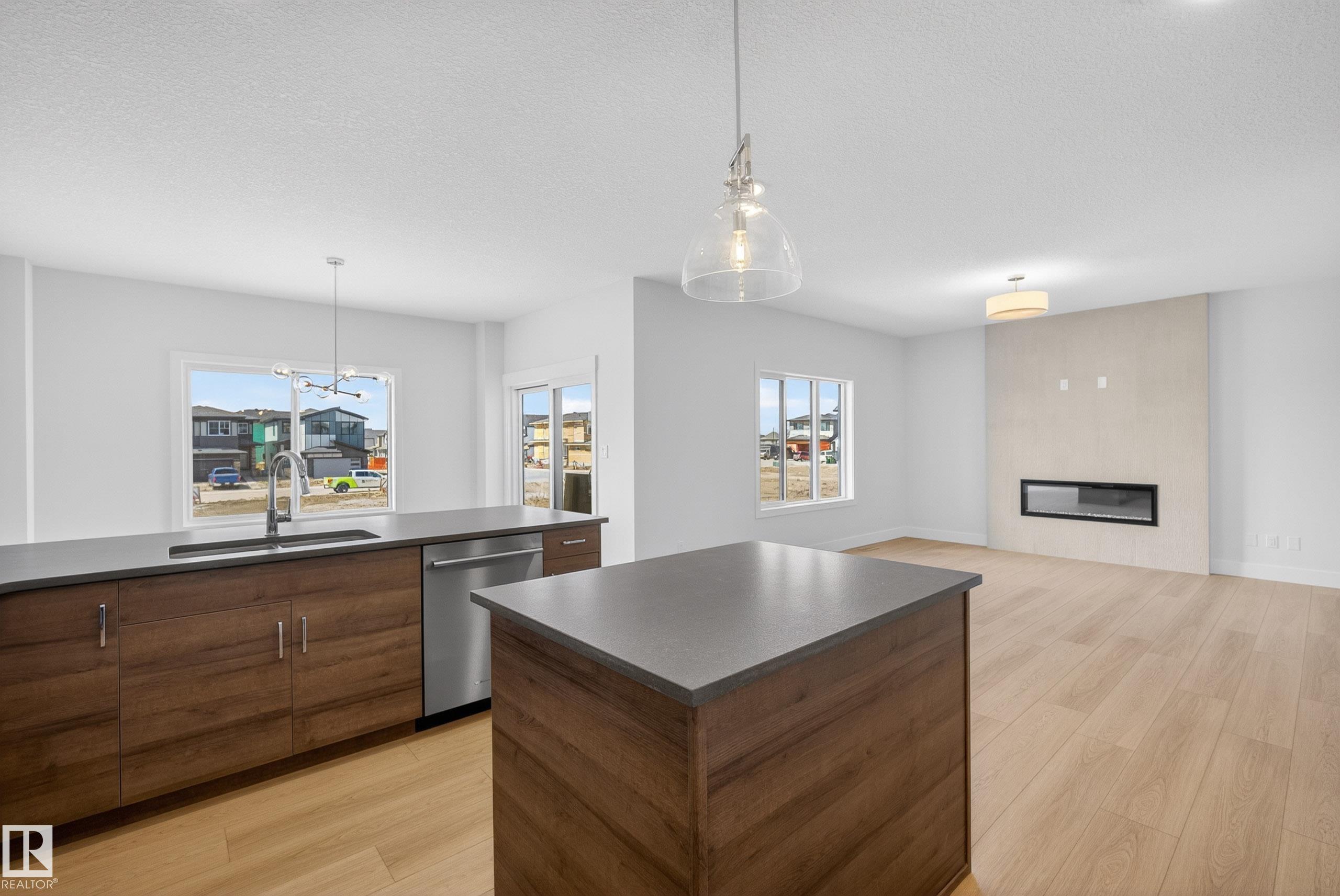 Photo 19 at 7089 Kiviaq Crescent SW, Keswick, Edmonton