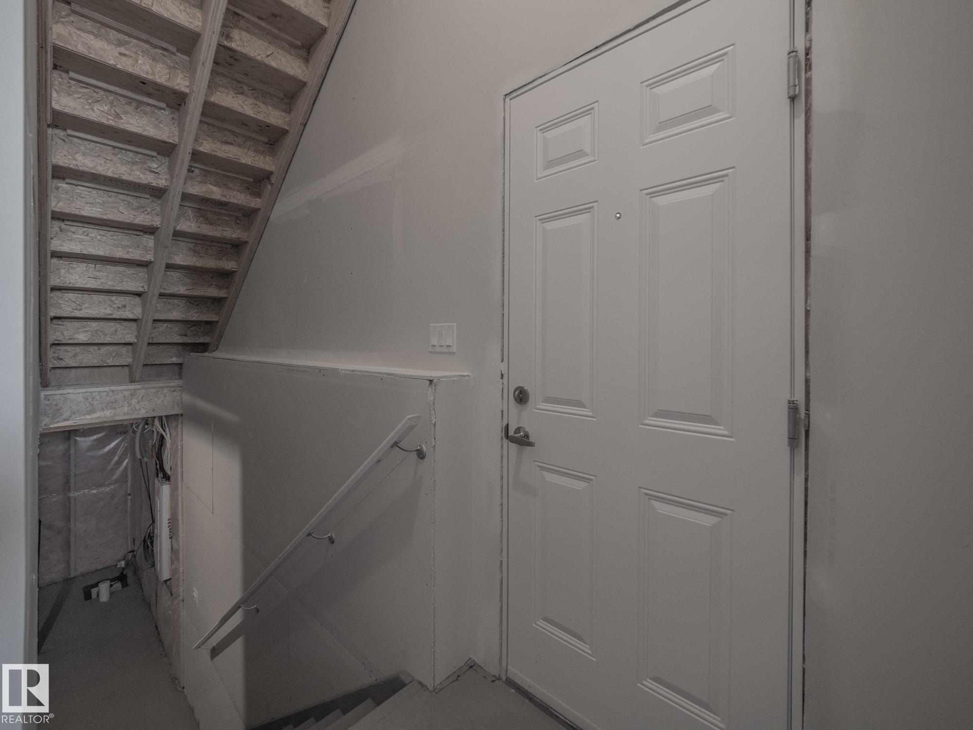 https://zimg.paragon.ice.com/ParagonImages/Property/PM/RAE/225400618/33/0/0/448e9c2679b3353dfb77868cbf6b8b22/1/10a7e77708e9f2efb548585377119a30/225400618-b7d881d7-d5fa-4579-9b46-c1ba8d5cdf23.JPG
