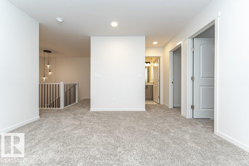 https://zimg.paragon.ice.com/ParagonImages/Property/PM/RAE/225400620/16/0/0/b403b4dc52b3f42af507ba3b196dd621/1/695c041a2196070b792c09d2f902b3ec/225400620-7456dc45-4ece-4735-b318-59c5f7193bcf.JPG
