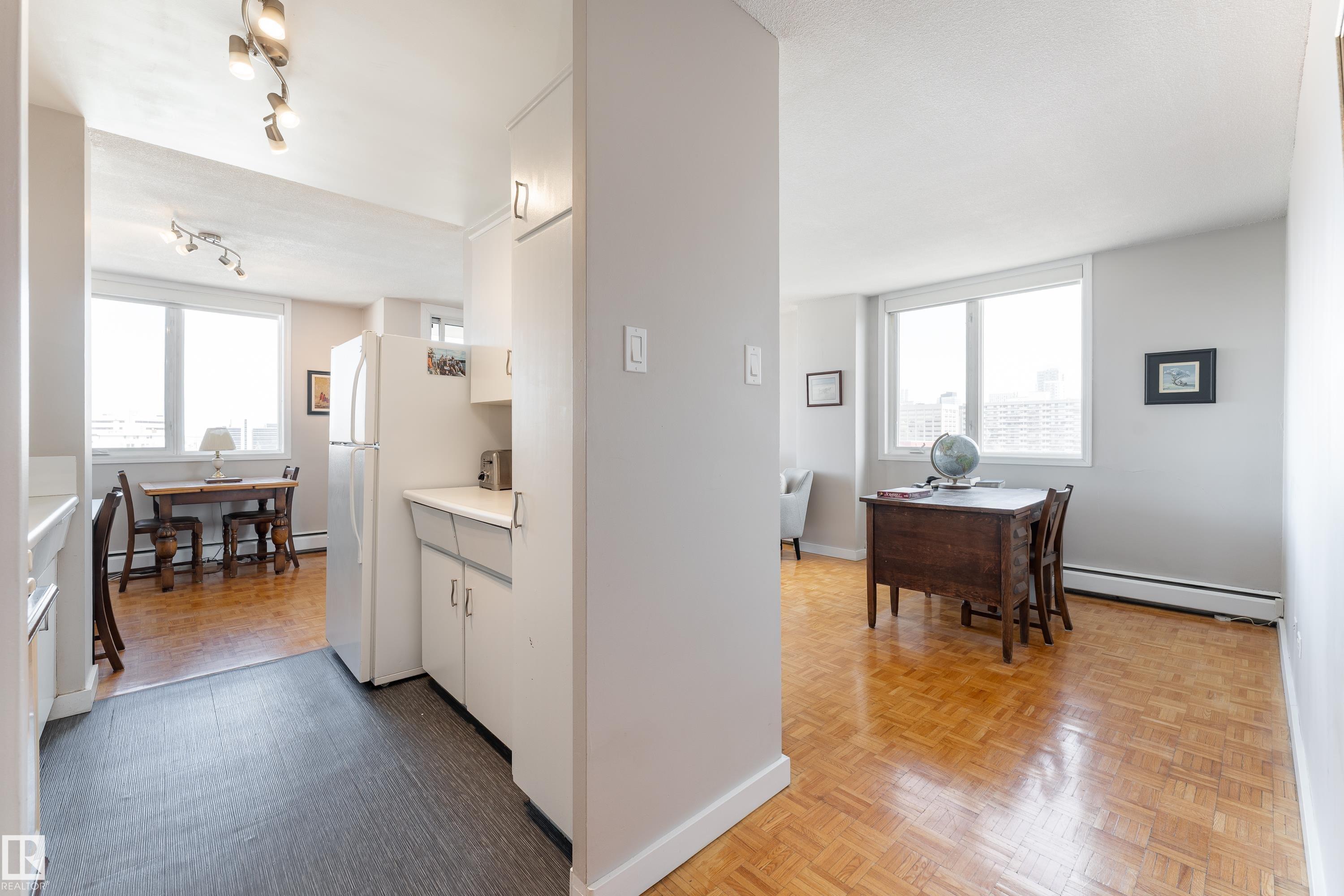 https://zimg.paragon.ice.com/ParagonImages/Property/PM/RAE/225400626/6/0/0/270e31a61ff0d25c4dcb8f24414dbae8/1/e032408530f95c90d04a0f542355ac35/225400626-8cfa3477-1b66-45c1-898a-6f4b5d80cfa0.JPG
