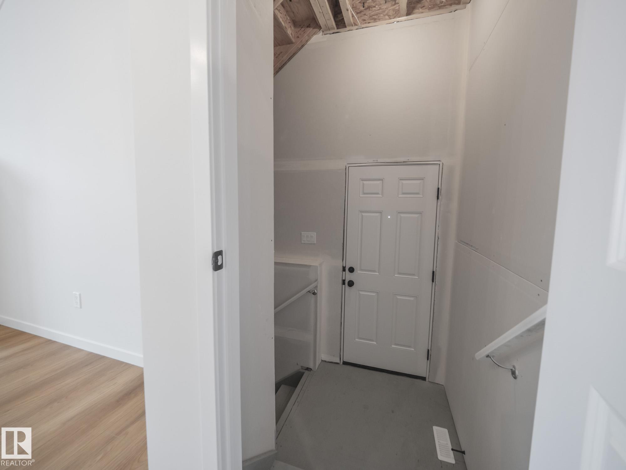 Photo 32 at 19552 30 Avenue NW, The Uplands, Edmonton