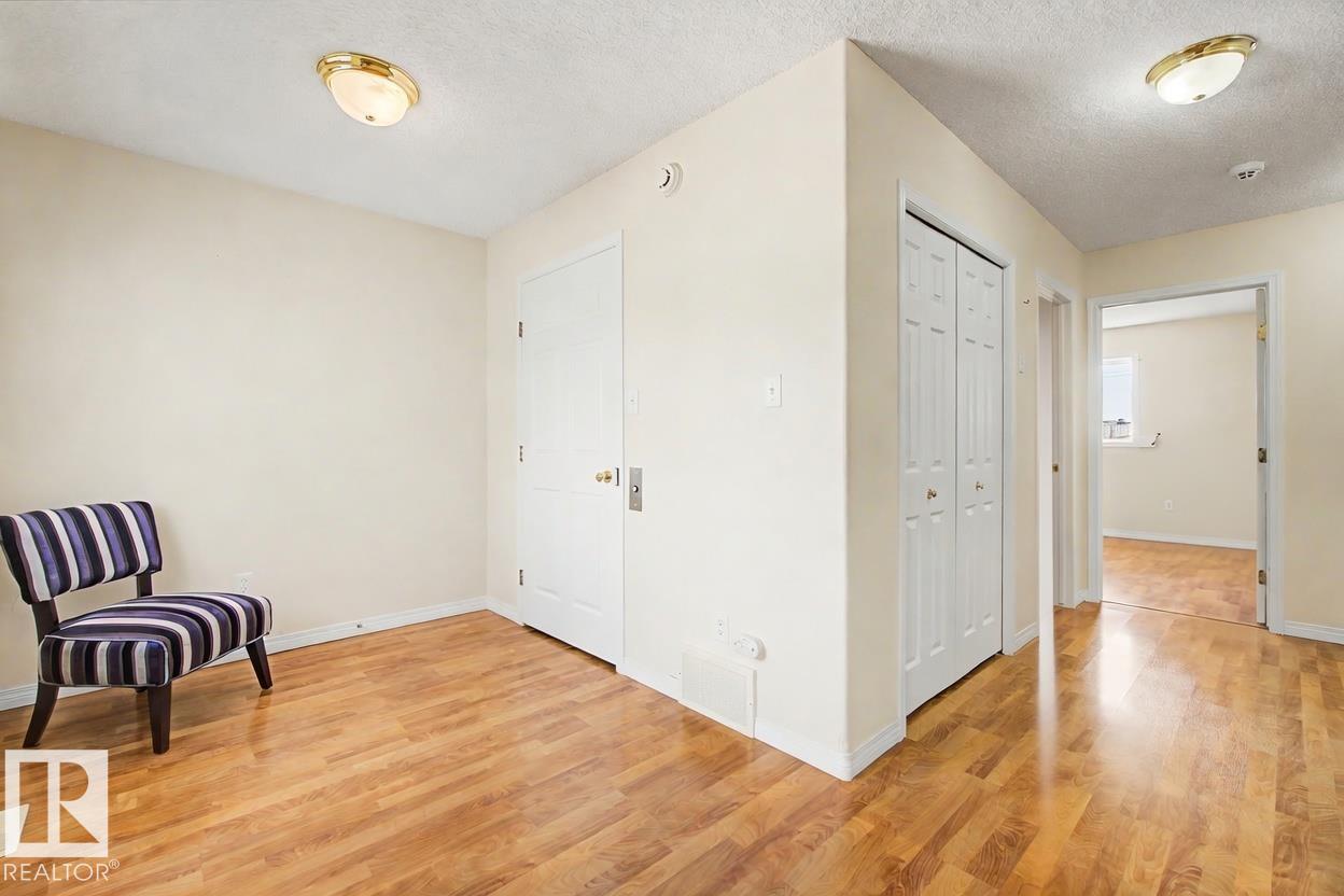 https://zimg.paragon.ice.com/ParagonImages/Property/PM/RAE/225400631/40/0/0/e5b8ffe0a57b6004735487b03ab52b29/1/61c4c8e83ada5f817e170bc4c48cfa09/225400631-a920d77d-87bd-4183-b074-4ffdbf6b2668.JPG