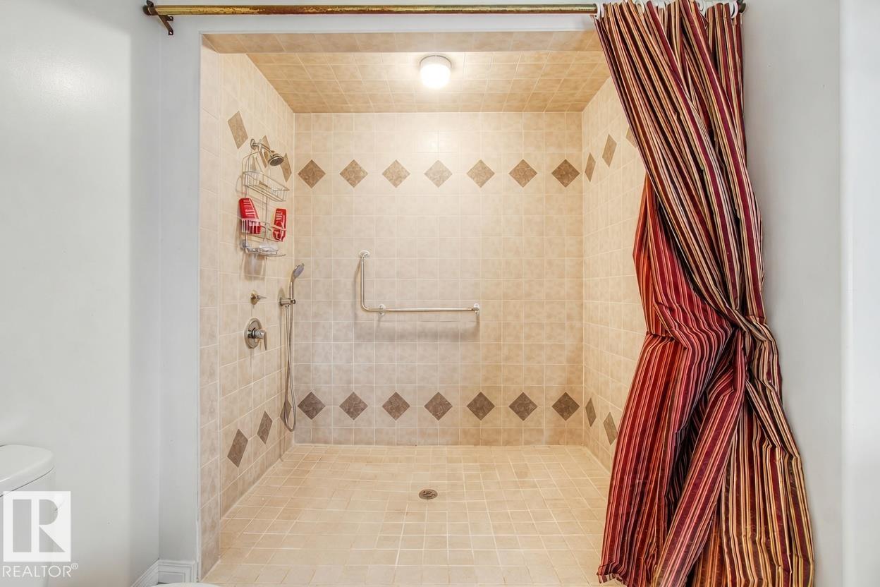 https://zimg.paragon.ice.com/ParagonImages/Property/PM/RAE/225400631/47/0/0/359a0db692740953fc04917e01076f57/1/61c4c8e83ada5f817e170bc4c48cfa09/225400631-06404d68-4fec-4d21-b1f3-174c46ef53b6.JPG