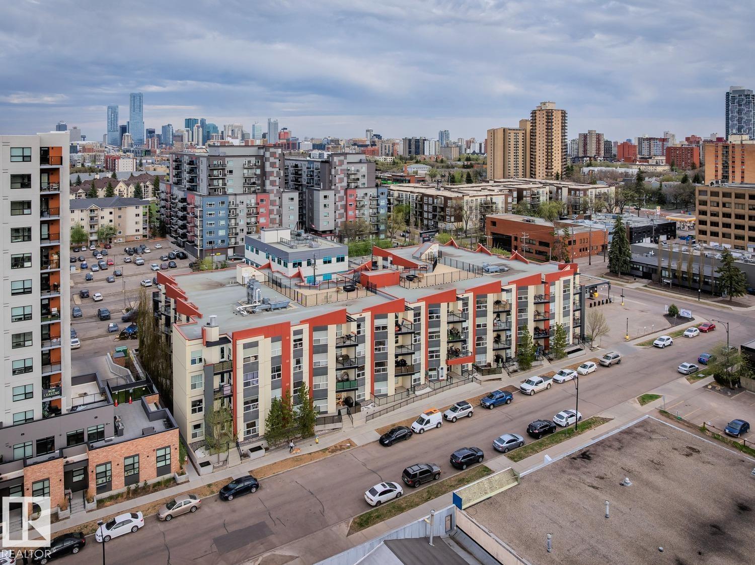 https://zimg.paragon.ice.com/ParagonImages/Property/PM/RAE/225400632/1/0/0/8e3665f8c220df2306382fb3534dba4e/1/79f0ffddb02072515674dc39d0cd43d6/225400632-784637bb-ecb0-4edc-924c-88d4f89c15bb.JPG