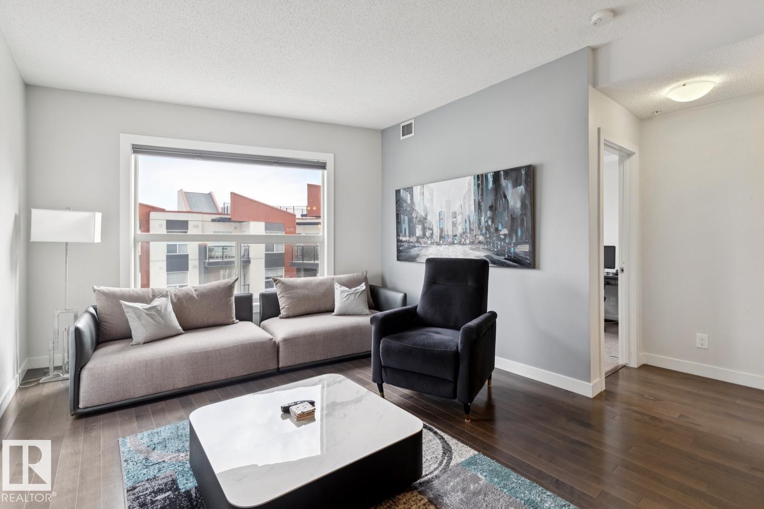 https://zimg.paragon.ice.com/ParagonImages/Property/PM/RAE/225400632/11/0/0/f20fa11c45944a8dd0412a27eb9ec1ee/1/79f0ffddb02072515674dc39d0cd43d6/225400632-df6b3106-aea9-42f1-b156-c24f5ab438d8.JPG