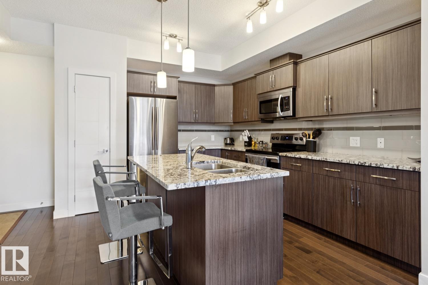 https://zimg.paragon.ice.com/ParagonImages/Property/PM/RAE/225400632/3/0/0/84876867b29ab5129555daca09697d17/1/79f0ffddb02072515674dc39d0cd43d6/225400632-28ebc0f3-107c-4511-85a9-a9eadc32e5f3.JPG