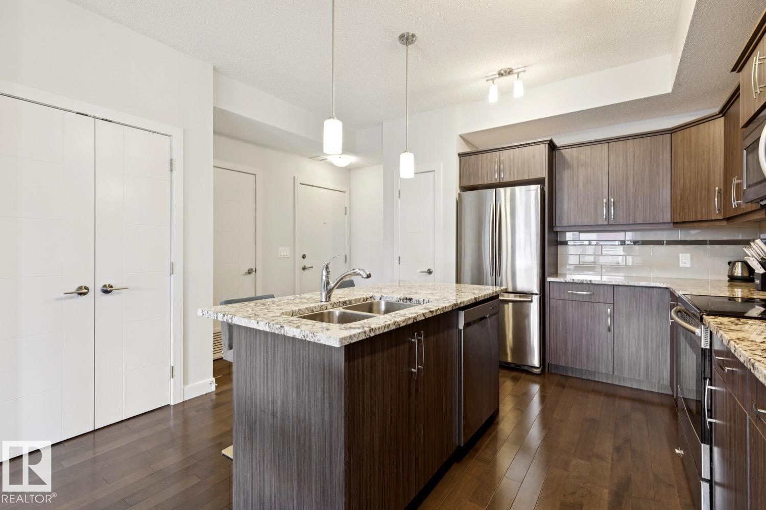 https://zimg.paragon.ice.com/ParagonImages/Property/PM/RAE/225400632/6/0/0/aa6f61b77d8d1848297d89e560463e86/1/79f0ffddb02072515674dc39d0cd43d6/225400632-734425a8-cea2-4214-a98b-a09ed9cbeb1e.JPG