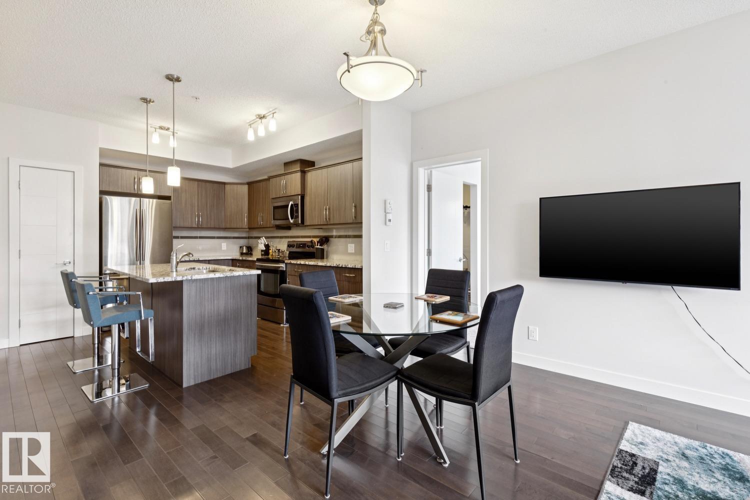 https://zimg.paragon.ice.com/ParagonImages/Property/PM/RAE/225400632/8/0/0/0117d94bb4fce8cf7bf0e3ccffcdc407/1/79f0ffddb02072515674dc39d0cd43d6/225400632-012eca72-cc45-4c83-8123-4796ba1b951d.JPG