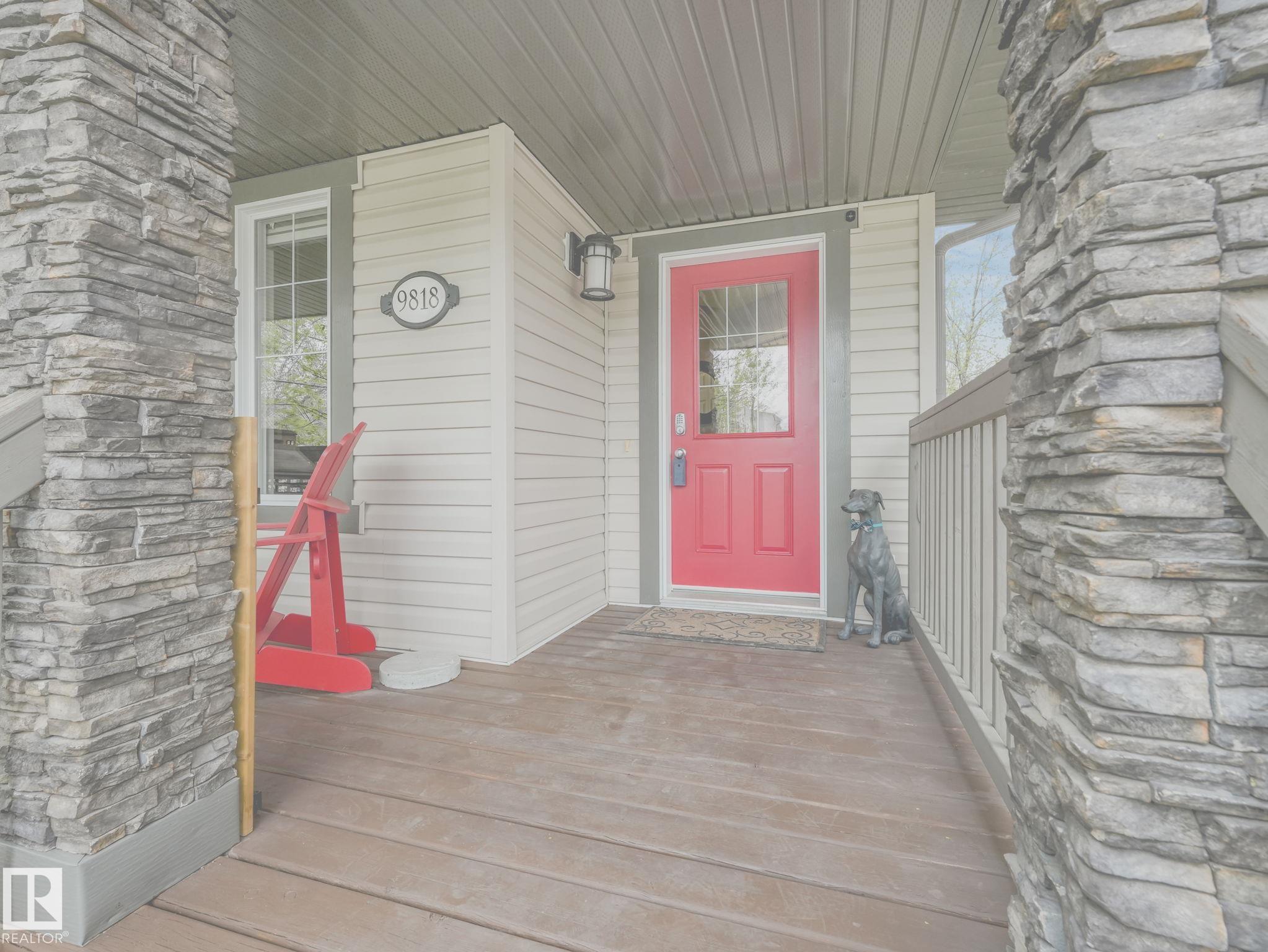 9818 103 Avenue, Morinville