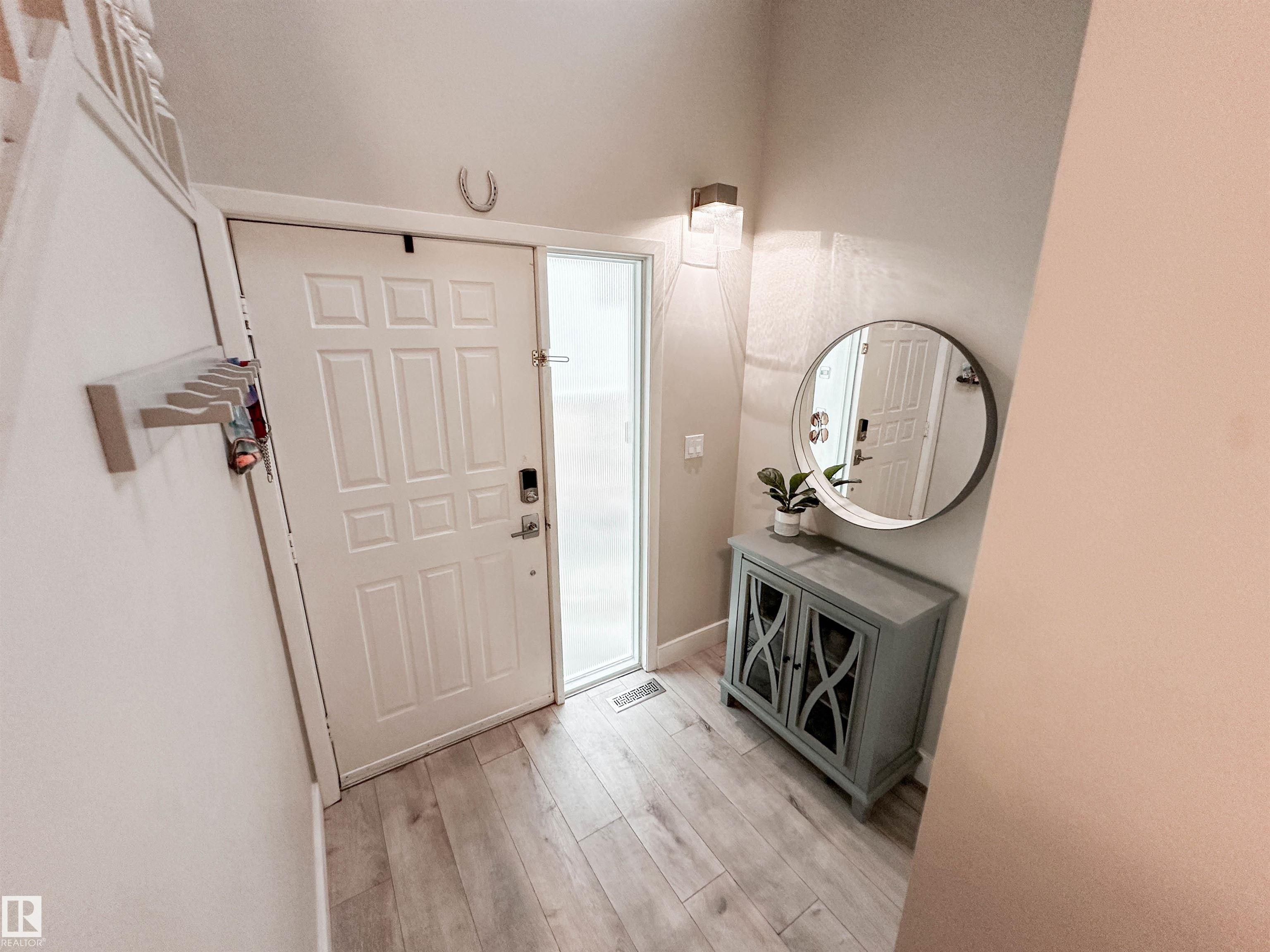 8 Whiteoaks Estates, Woodlands, St. Albert