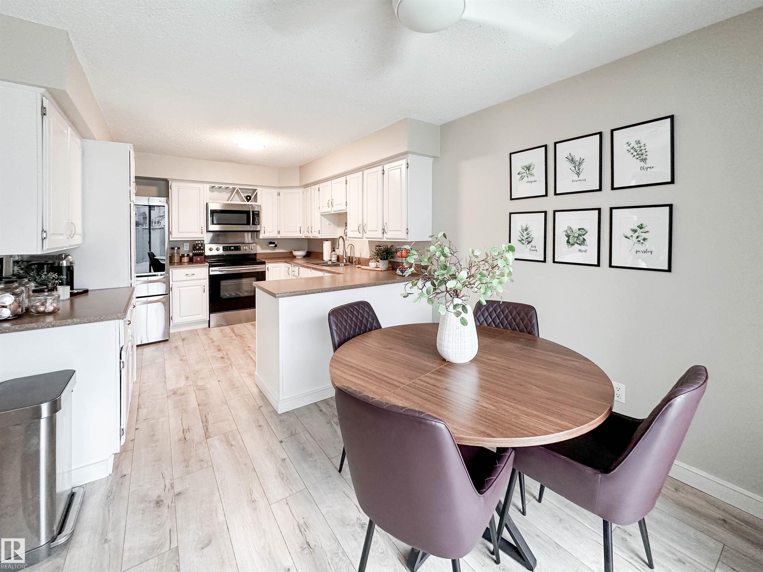 Photo 14 at 8 Whiteoaks Estates, Woodlands, St. Albert