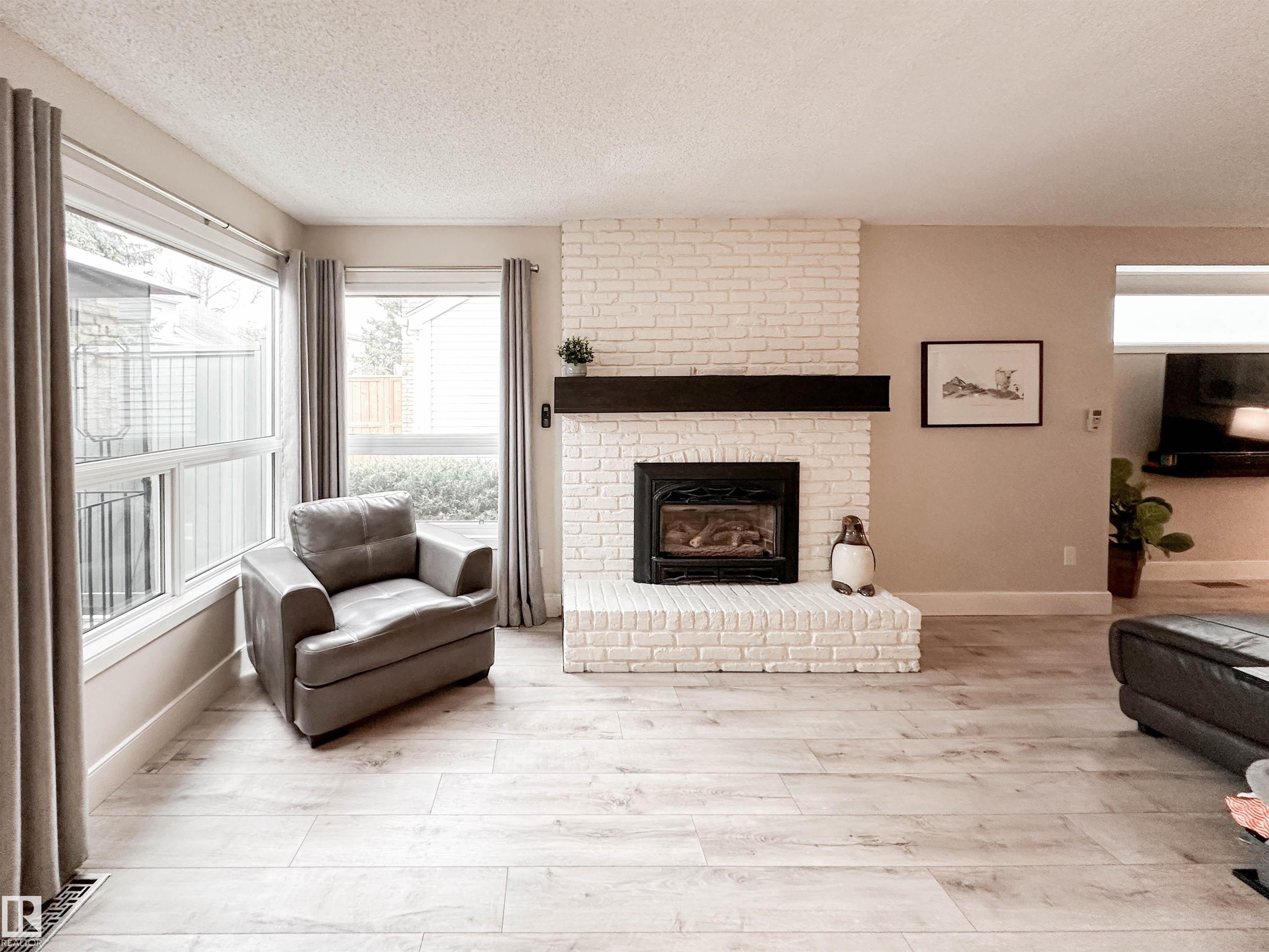 Photo 20 at 8 Whiteoaks Estates, Woodlands, St. Albert