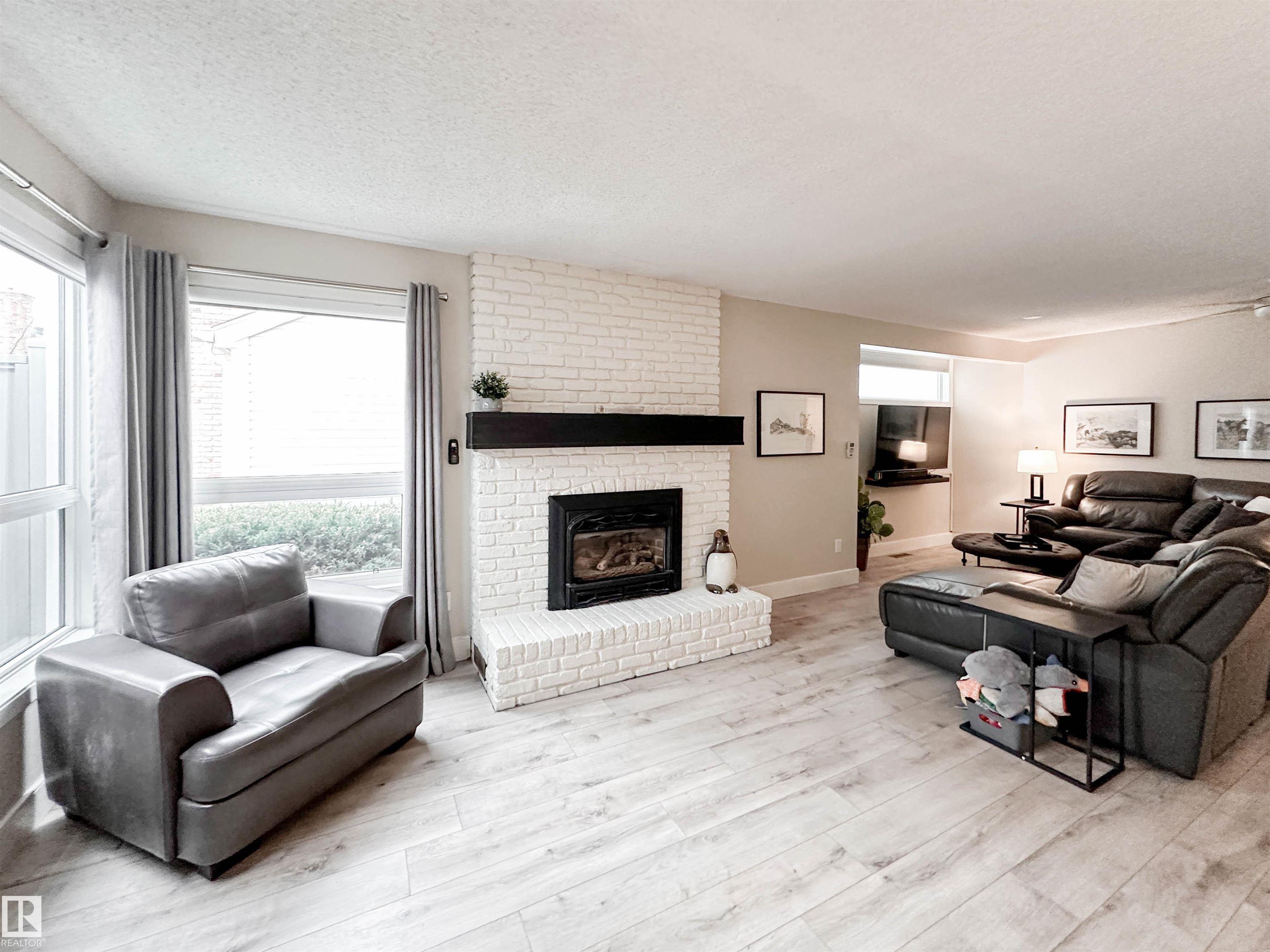 Photo 21 at 8 Whiteoaks Estates, Woodlands, St. Albert