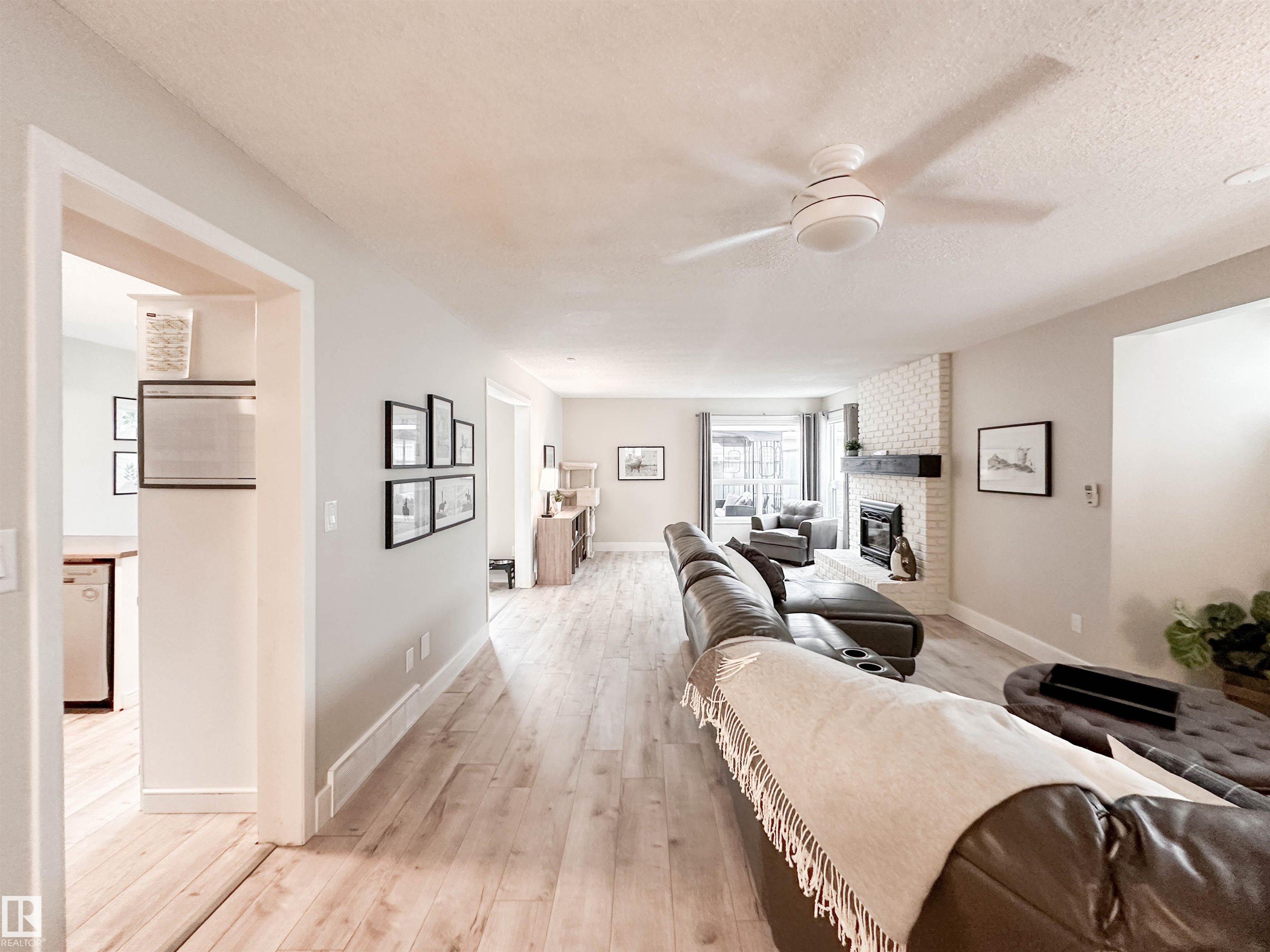 8 Whiteoaks Estates, Woodlands, St. Albert
