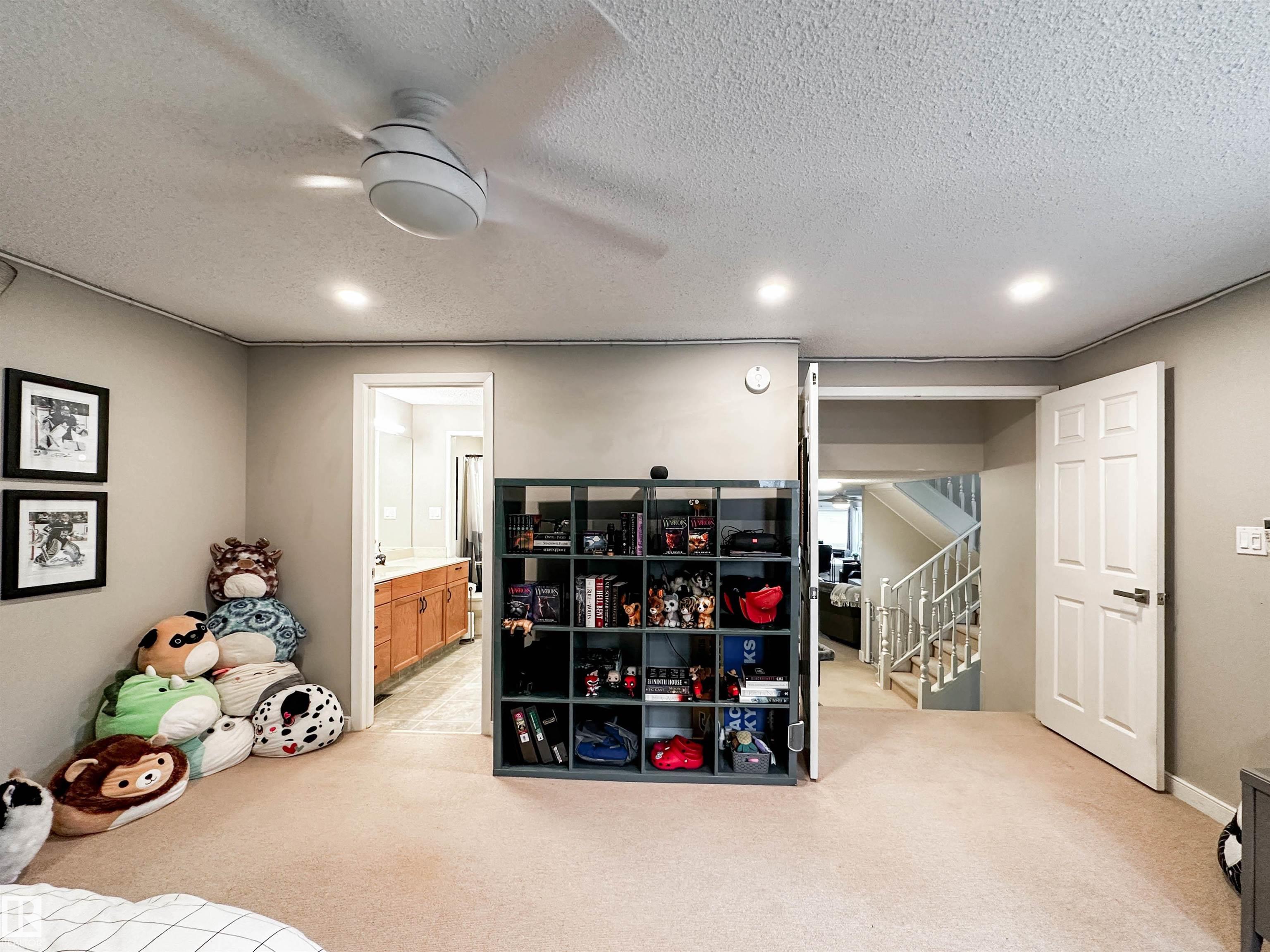 Photo 35 at 8 Whiteoaks Estates, Woodlands, St. Albert