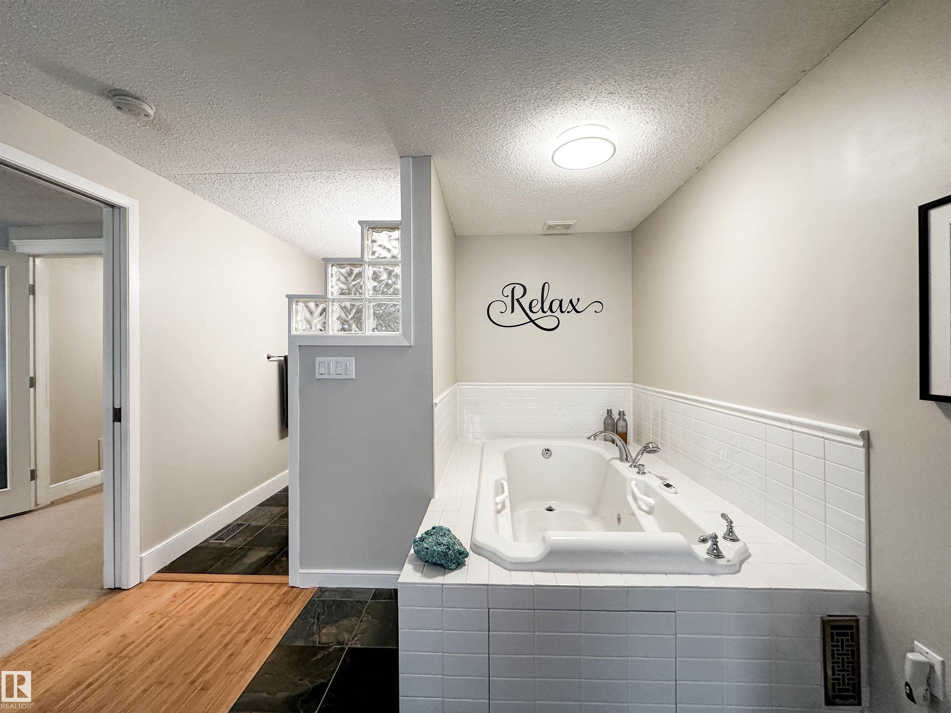 Photo 50 at 8 Whiteoaks Estates, Woodlands, St. Albert