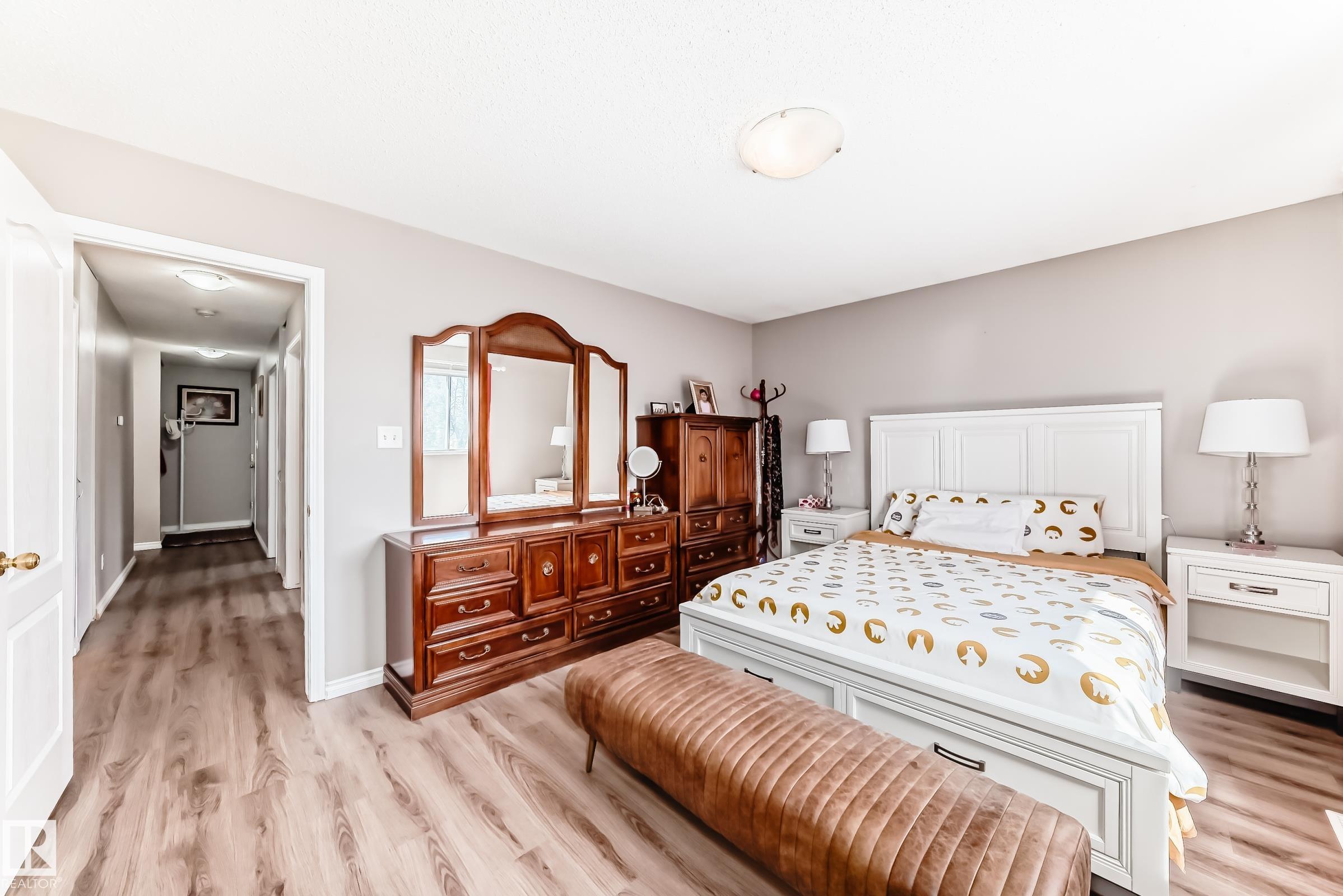 https://zimg.paragon.ice.com/ParagonImages/Property/PM/RAE/225400639/22/0/0/73d4f6d87203441a09788ccc67522cef/1/fc19102a108e411b3b31842dec84ef9e/225400639-a851f655-065e-486b-80fb-7a99c04edf1d.JPG