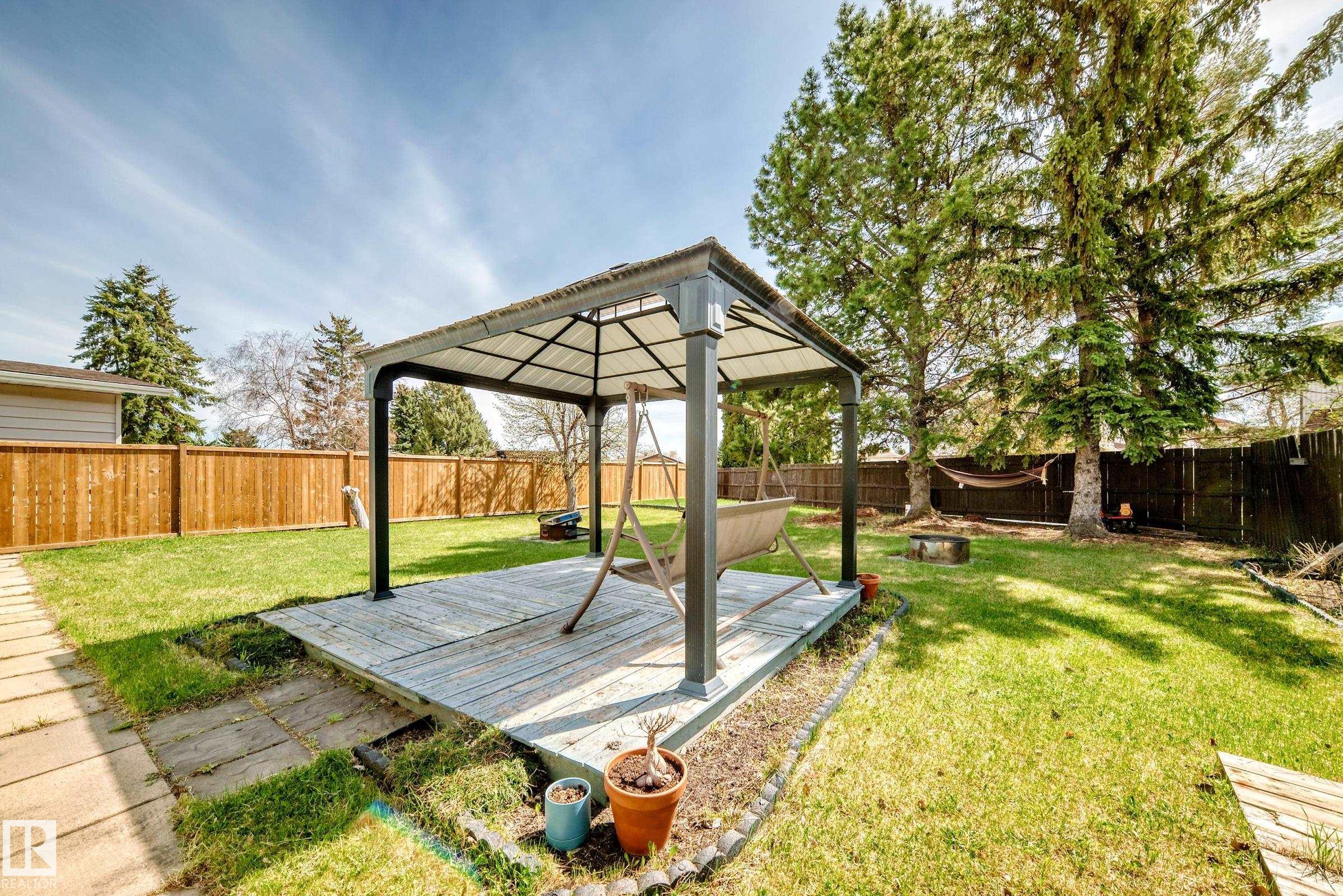 https://zimg.paragon.ice.com/ParagonImages/Property/PM/RAE/225400639/36/0/0/b06fc932be3024d079cab11aba919ec1/1/fc19102a108e411b3b31842dec84ef9e/225400639-23fbc64d-dbb2-4bf1-b16b-9dc56a15f6ee.JPG