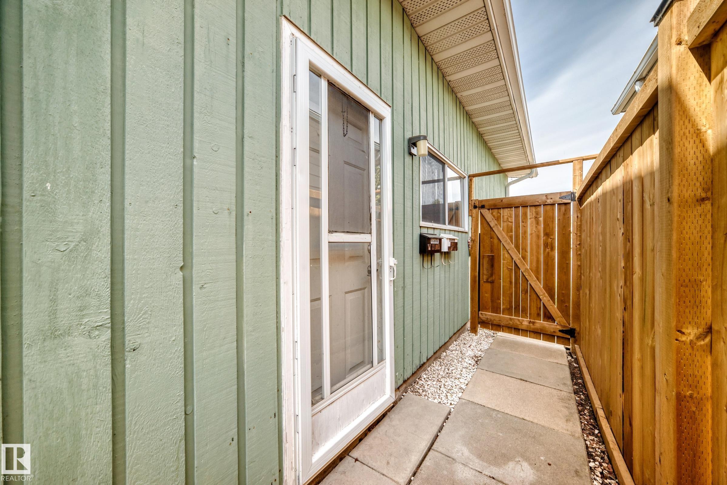 https://zimg.paragon.ice.com/ParagonImages/Property/PM/RAE/225400639/39/0/0/cb2d1a4f962d8e68d644e464570130e5/1/fc19102a108e411b3b31842dec84ef9e/225400639-9c1f1e72-5d58-49c9-82dd-35754fc0b5b1.JPG