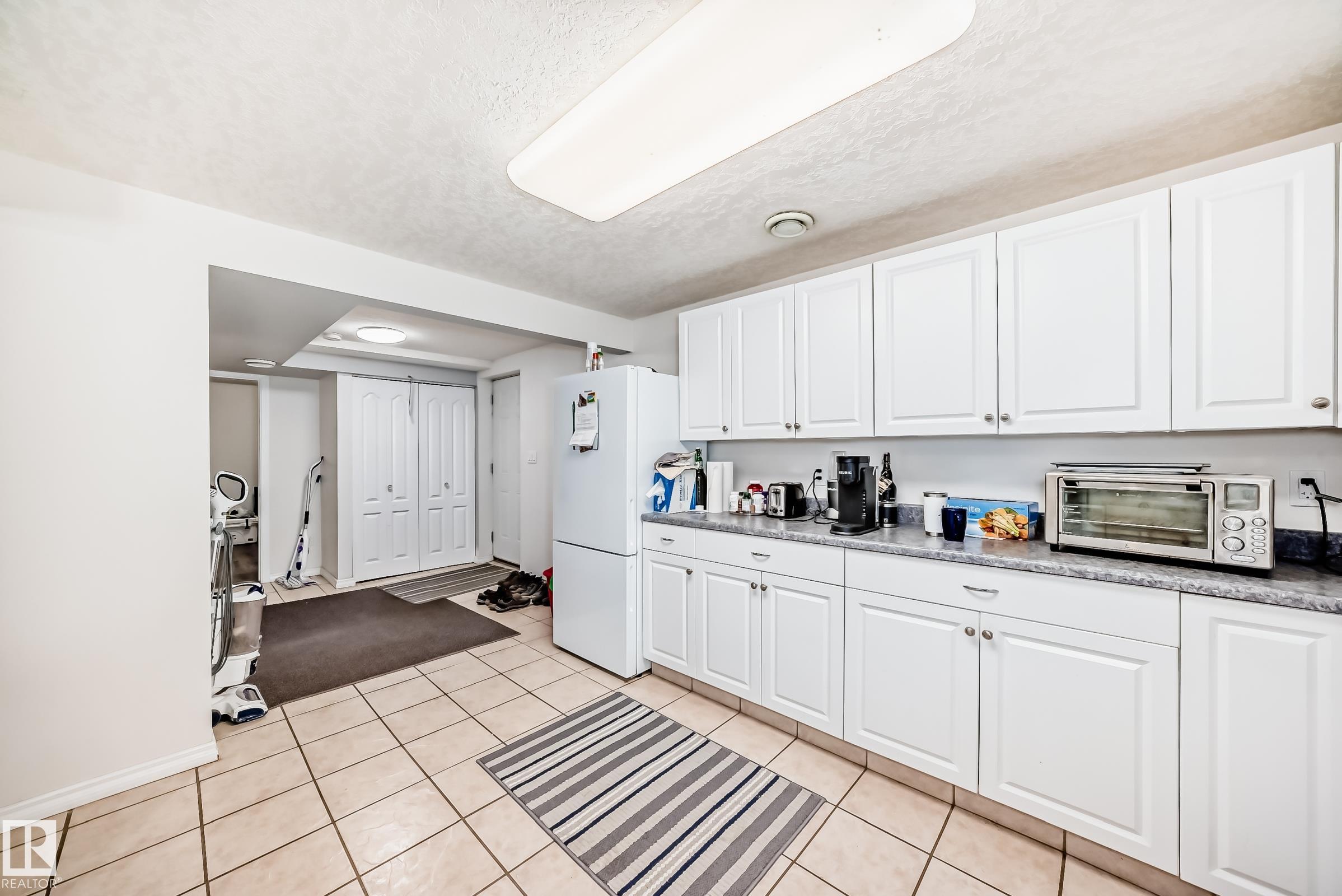 https://zimg.paragon.ice.com/ParagonImages/Property/PM/RAE/225400639/42/0/0/d253cdc0d33b9dce8d60c90205876c2d/1/fc19102a108e411b3b31842dec84ef9e/225400639-f27c82ff-0061-46ab-a8cd-1bb150ee562b.JPG