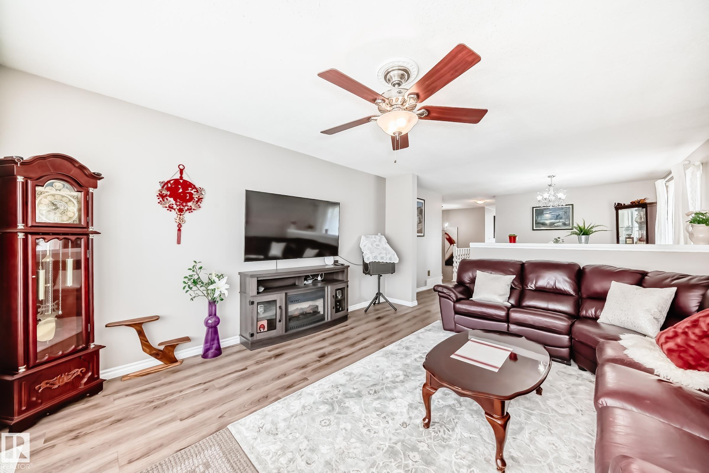 https://zimg.paragon.ice.com/ParagonImages/Property/PM/RAE/225400639/6/0/0/2c90f8faec6e7429b2a7485b4a1a85e0/1/fc19102a108e411b3b31842dec84ef9e/225400639-c6535c9e-6a2f-46dc-a80e-af34fe2a0d64.JPG