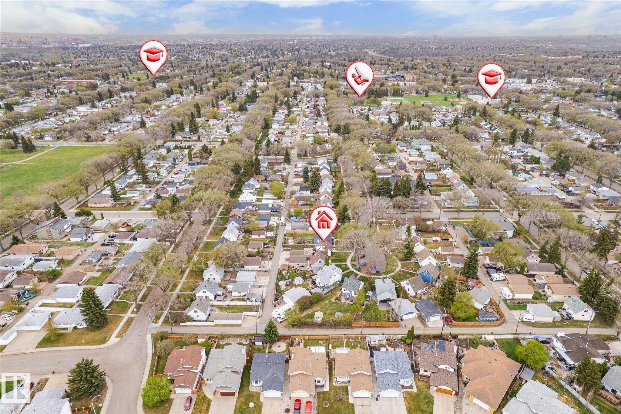 https://zimg.paragon.ice.com/ParagonImages/Property/PM/RAE/225400640/49/0/0/edf6cbcd71ee050128971e39408f28f8/1/95e1a0ca5ea86849ef70d31233e43079/225400640-5ccbc1a0-b12b-464d-b9f8-51772eaa3ed7.JPG