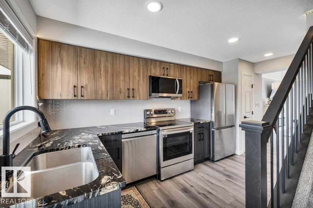 https://zimg.paragon.ice.com/ParagonImages/Property/PM/RAE/225400642/11/0/0/c6d001619f15a9e5a9f8c5d50668ca45/1/5bcdf046c371a198455b93ae6bbd67e2/225400642-dbf4cffc-4872-4359-b36f-60b481ce6543.JPG