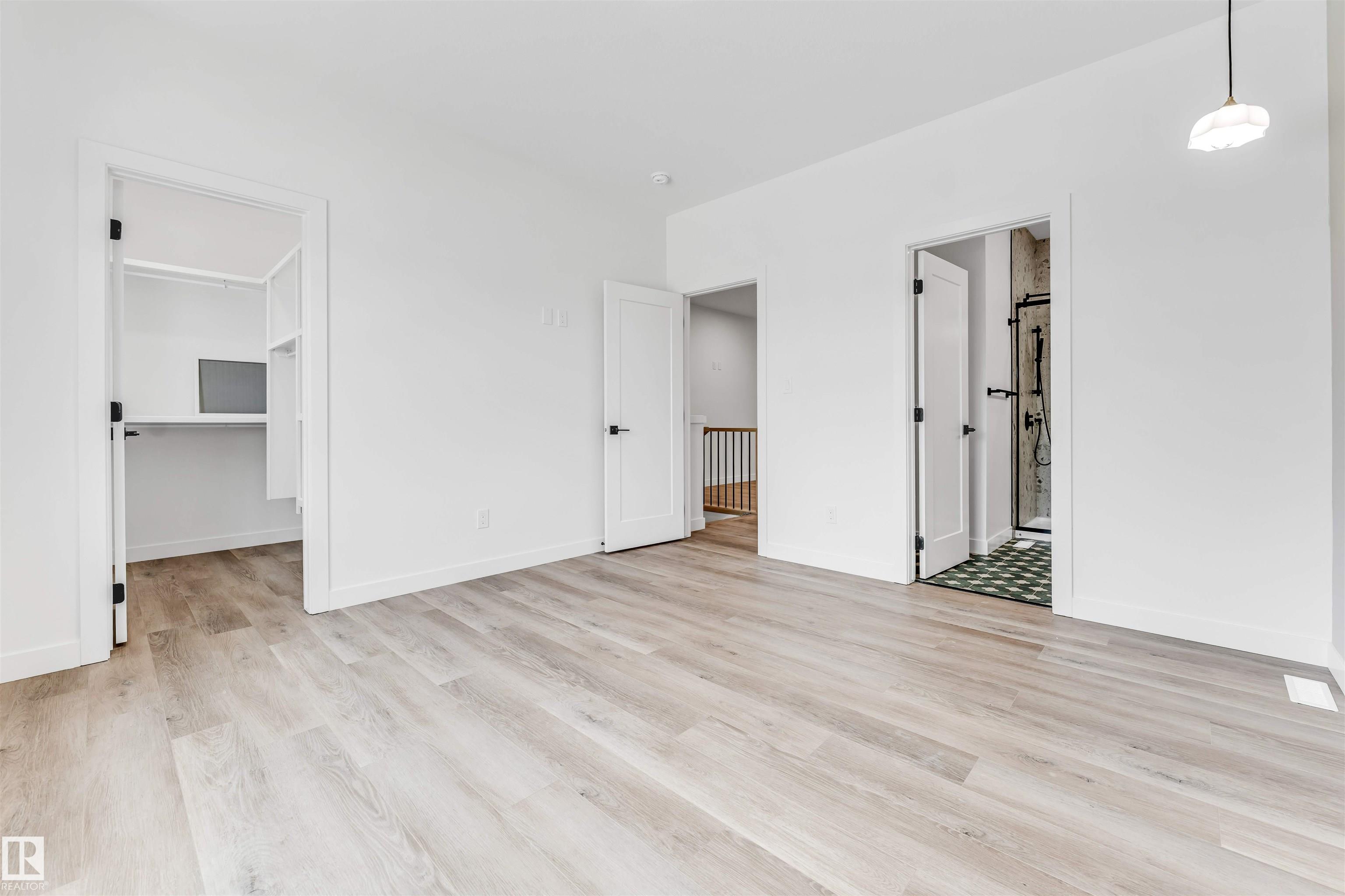 https://zimg.paragon.ice.com/ParagonImages/Property/PM/RAE/225400646/26/0/0/e386ea6b31613591f69a94c3dba68df5/1/4b6d491445e79caaba007c507cb1e69a/225400646-7207b19e-a443-4639-b201-b3a967cb93b4.JPG