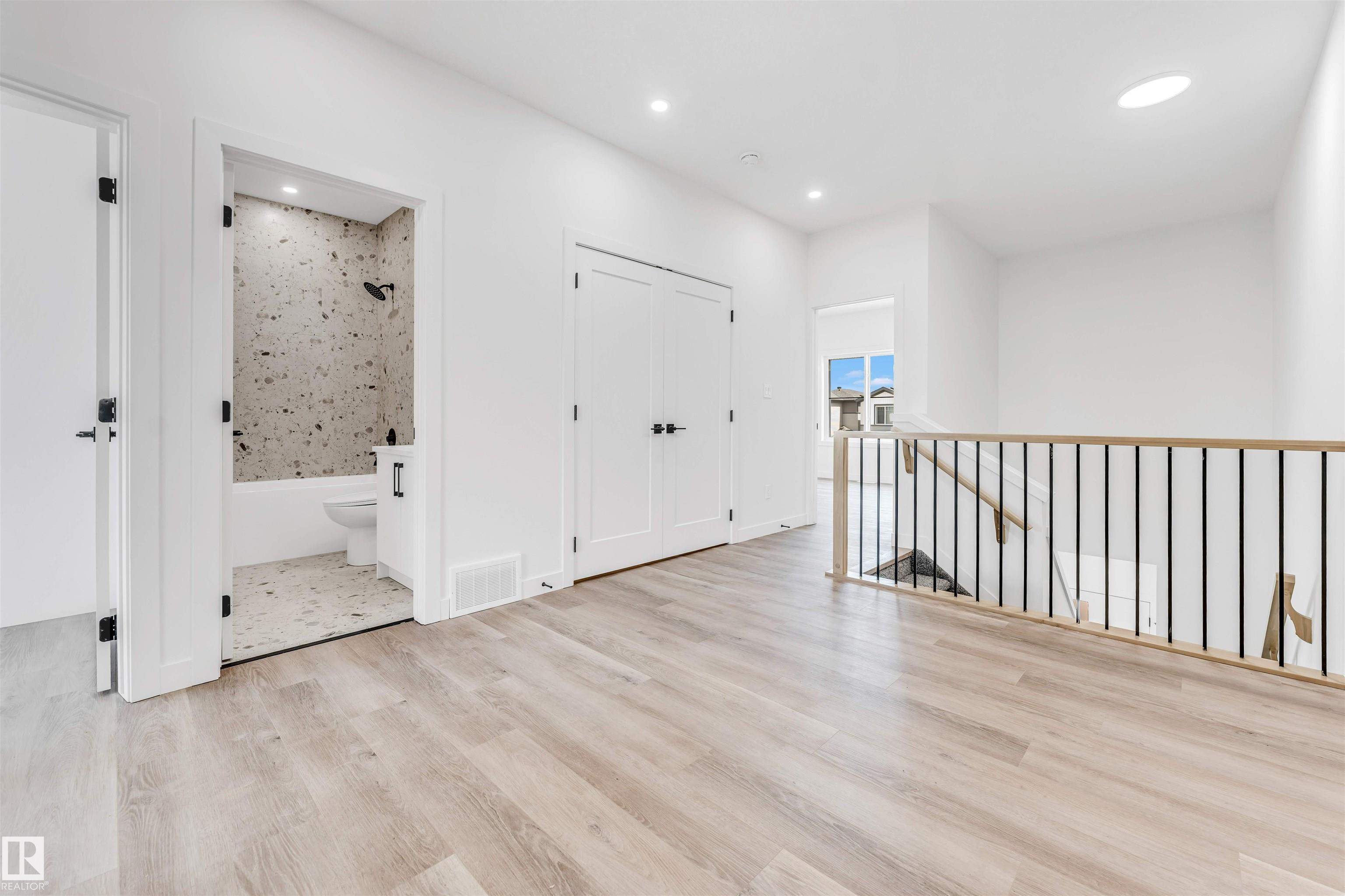 https://zimg.paragon.ice.com/ParagonImages/Property/PM/RAE/225400646/33/0/0/b59156c5c08321b28951faece22ee7c1/1/4b6d491445e79caaba007c507cb1e69a/225400646-cf7eb2c8-43f3-418a-9652-7f42358e1067.JPG