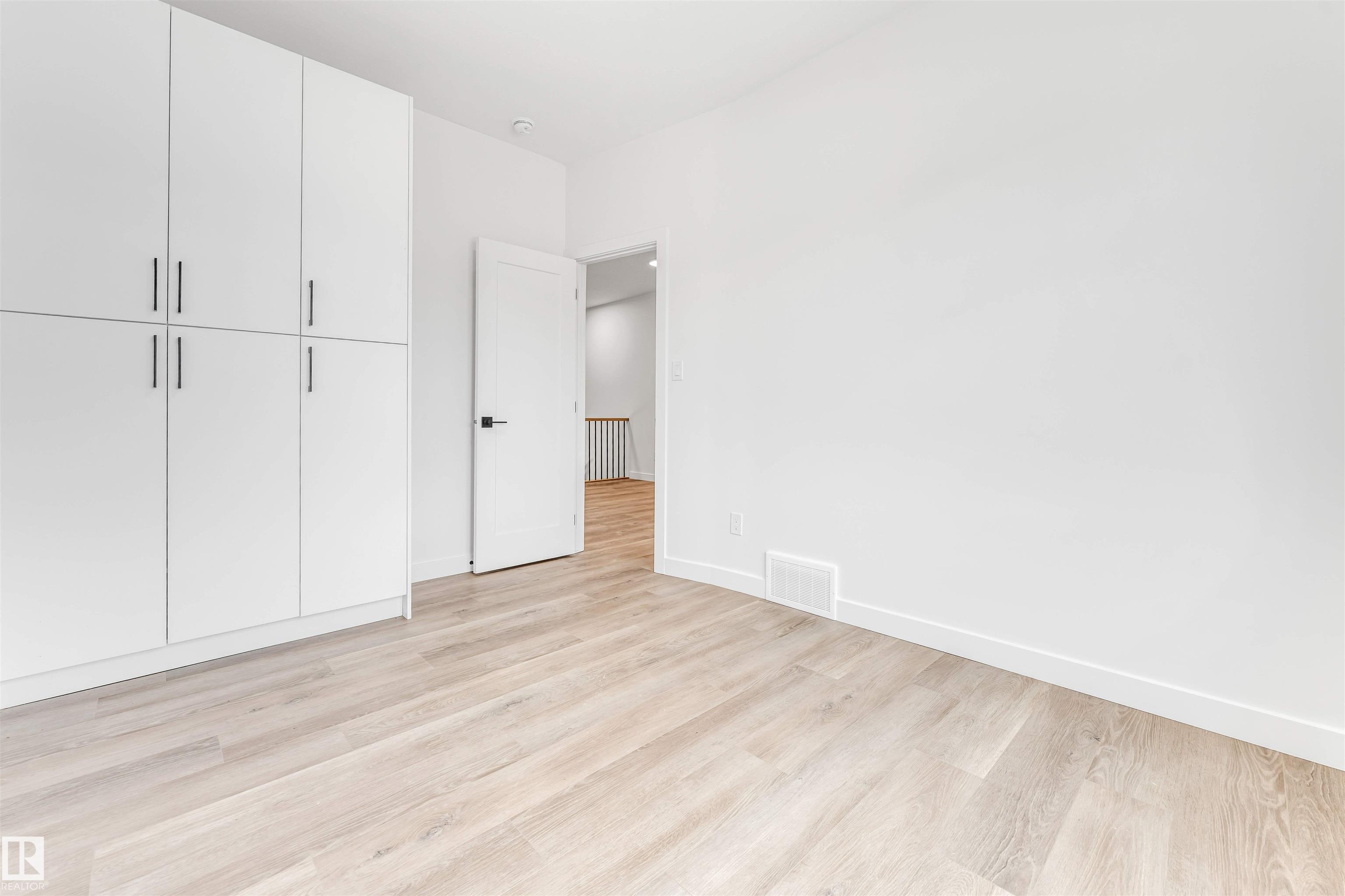 https://zimg.paragon.ice.com/ParagonImages/Property/PM/RAE/225400646/38/0/0/2a9e6147cc6493255cca4f8ca00aa426/1/4b6d491445e79caaba007c507cb1e69a/225400646-de71c7bb-e61b-4593-8c96-b64eb477f529.JPG