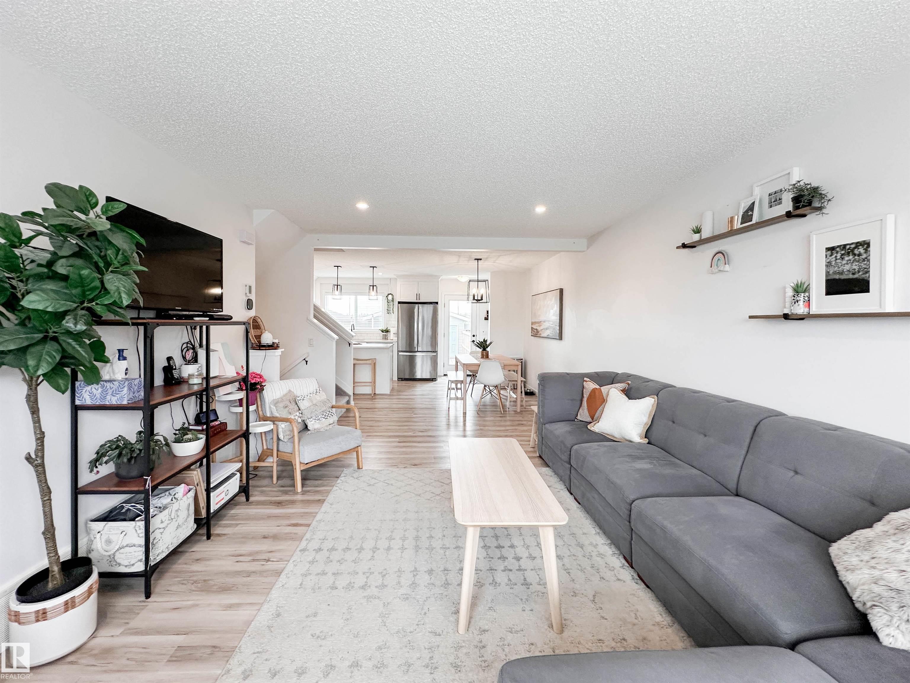 Picture for 21019 130 AV NW