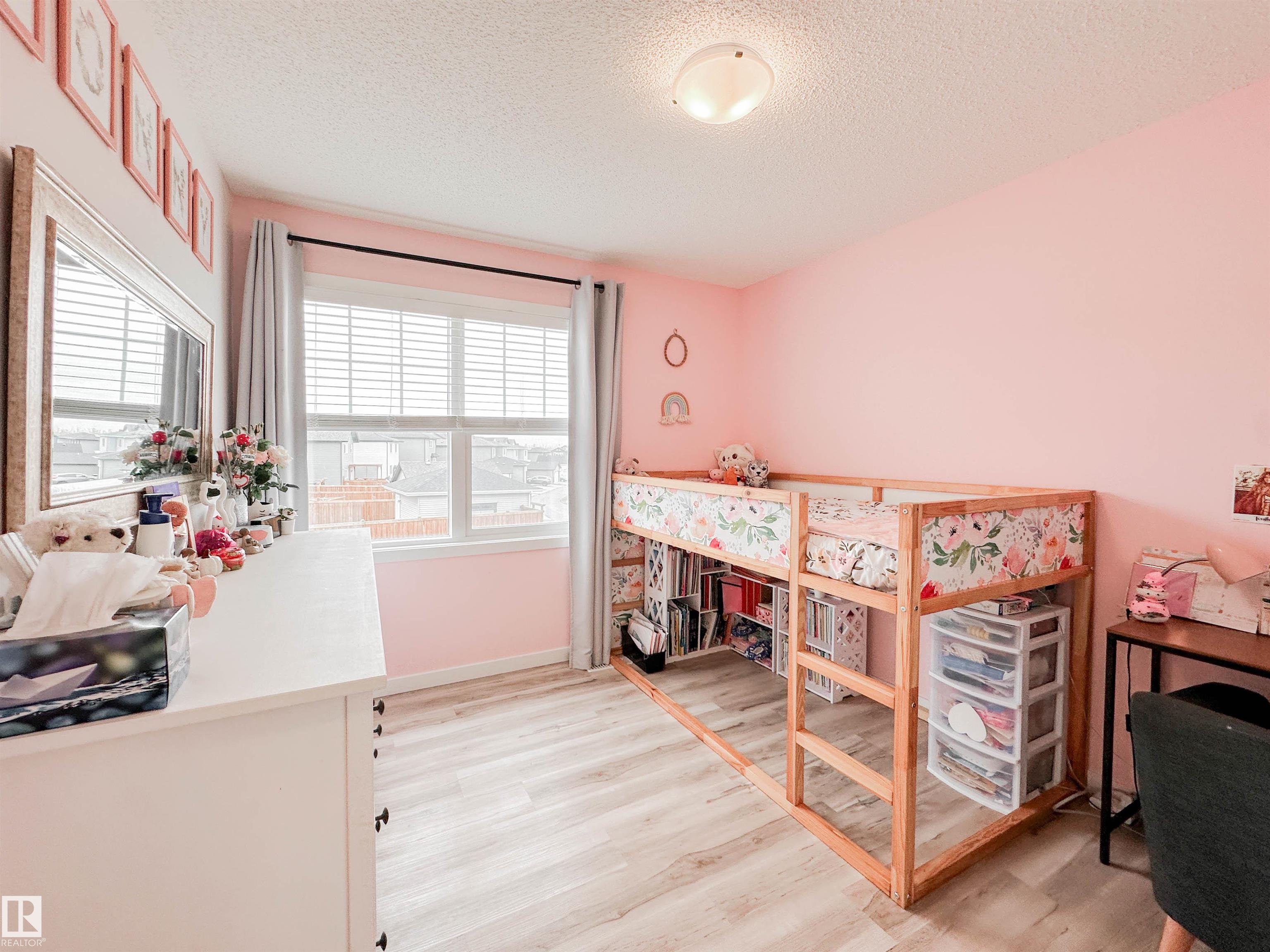 https://zimg.paragon.ice.com/ParagonImages/Property/PM/RAE/225400653/37/0/0/d194a184dbb9afdd8d14e8f85ff4b2e1/1/f8ae220ca1a31974ee3dafccd763640f/225400653-ec081887-1ca7-437d-a08b-9dc2bad2604a.JPG