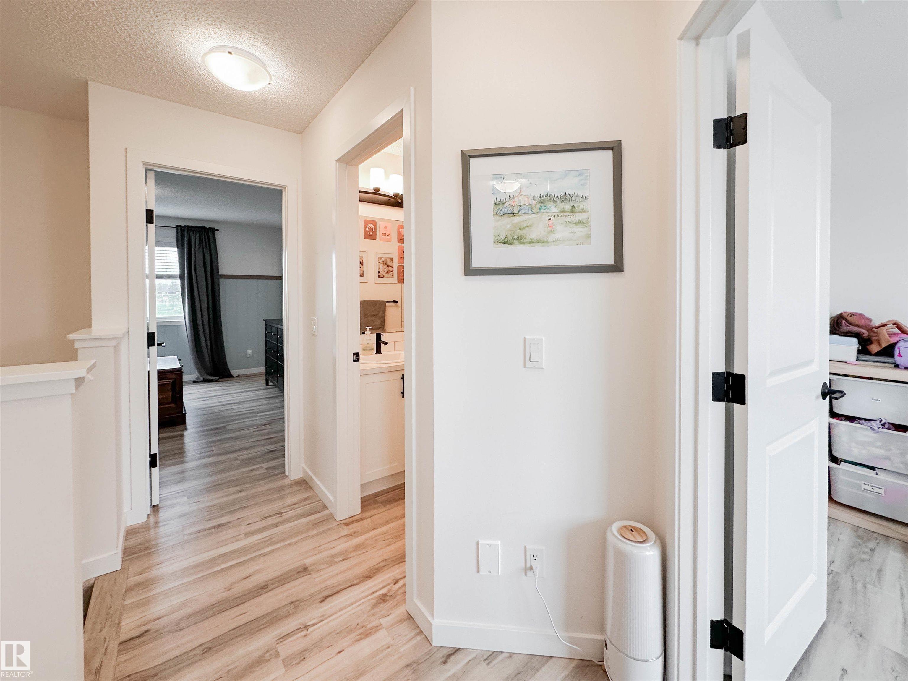 https://zimg.paragon.ice.com/ParagonImages/Property/PM/RAE/225400653/40/0/0/22e6411ab3fce5fb69373a6003bac02a/1/f8ae220ca1a31974ee3dafccd763640f/225400653-9cdd5c3c-2299-43b8-952e-68f2ad4cbd98.JPG