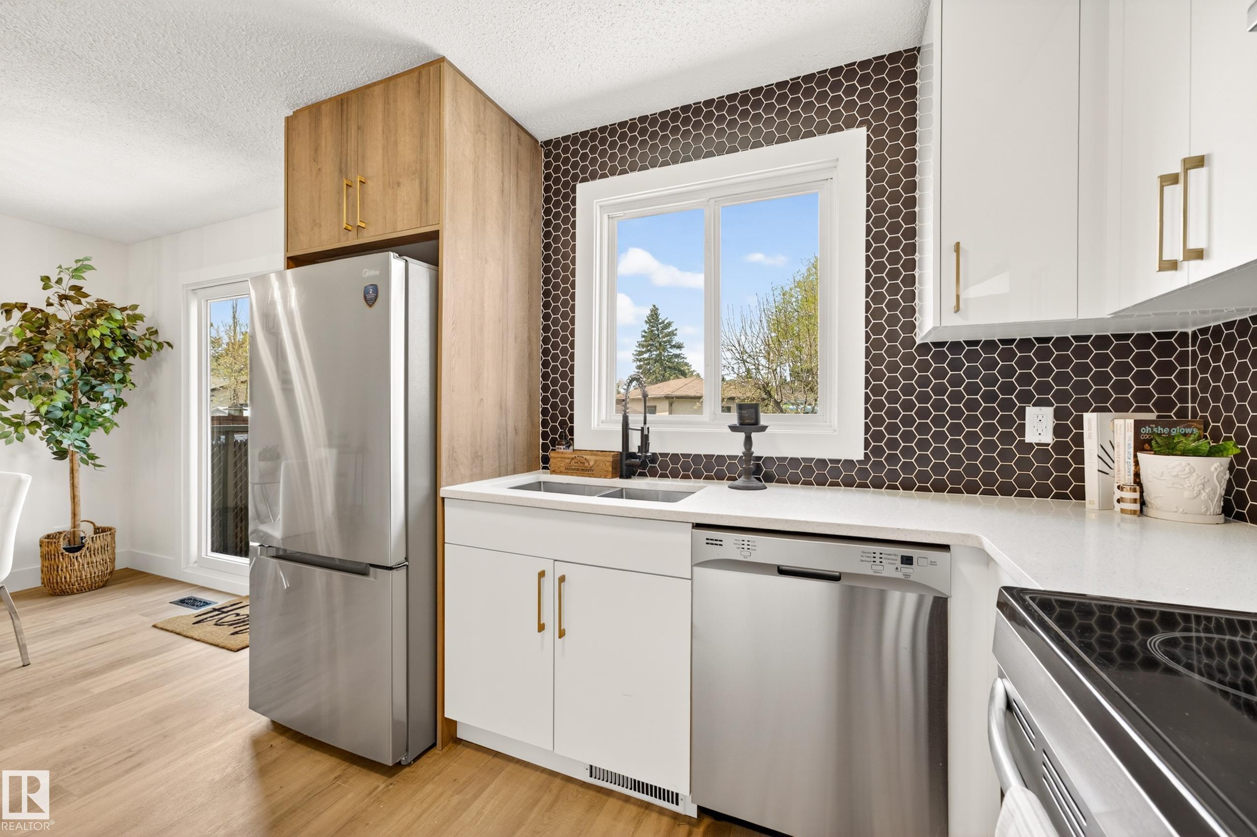Photo 16 at 17312 108 Street NW, Baturyn, Edmonton