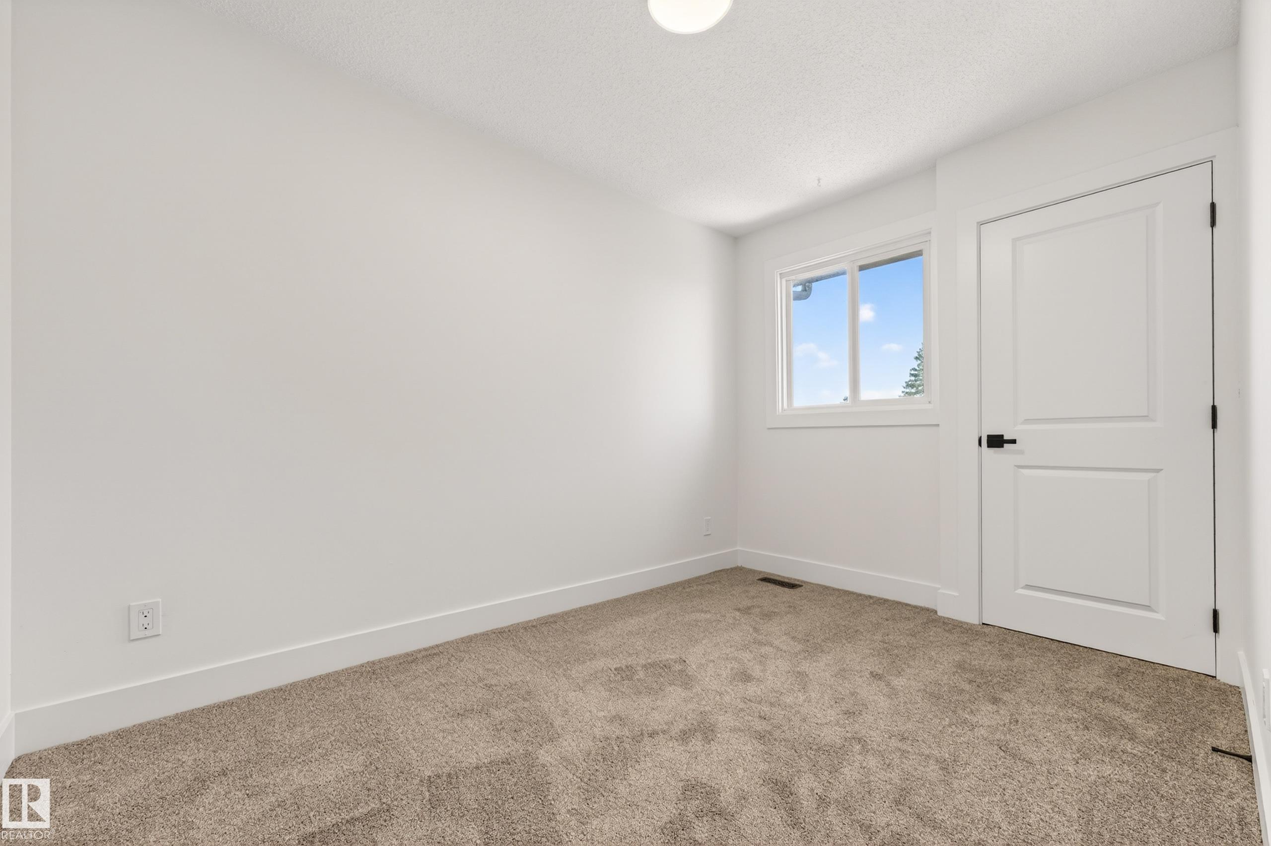 Photo 30 at 17312 108 Street NW, Baturyn, Edmonton