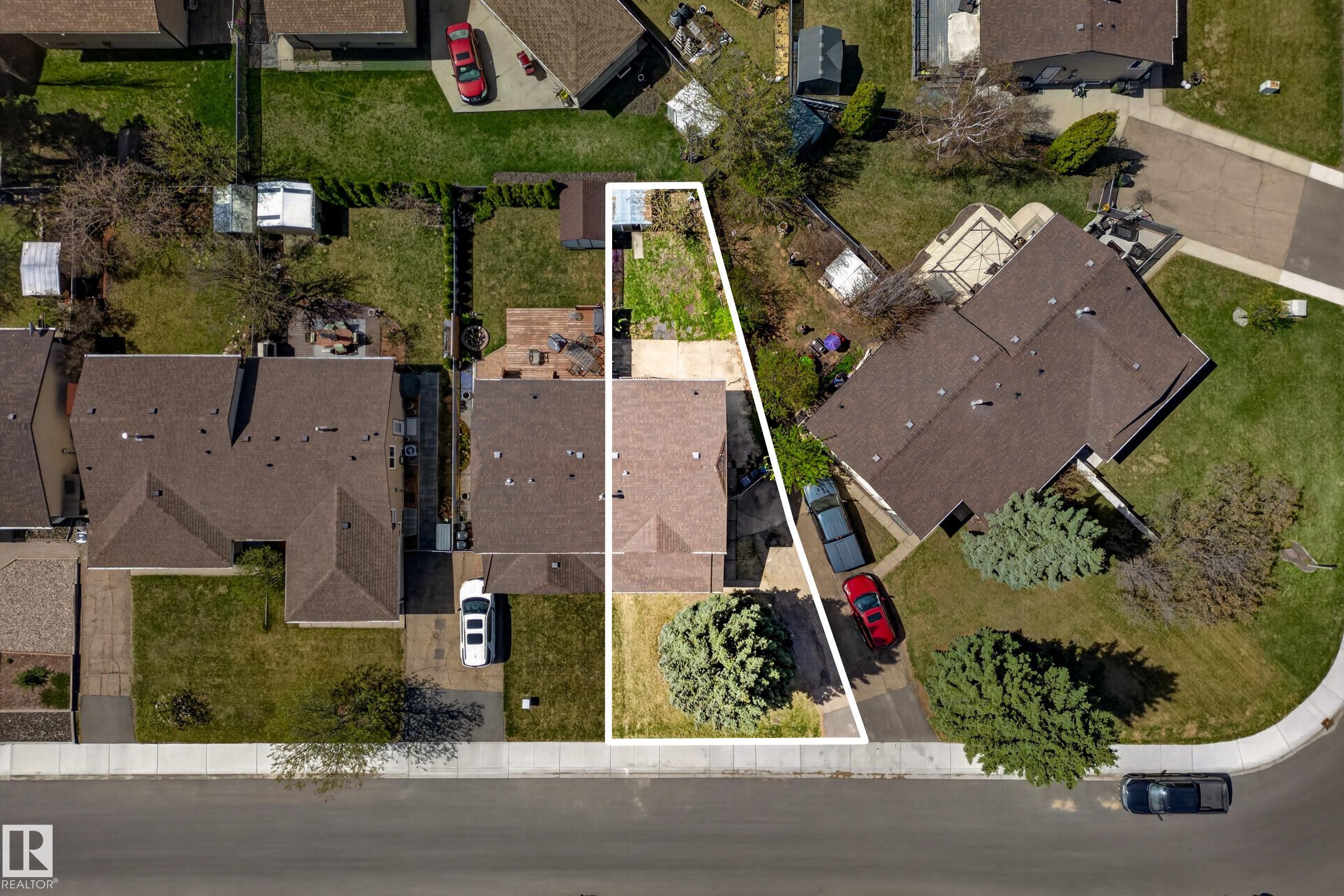 Photo 39 at 17312 108 Street NW, Baturyn, Edmonton