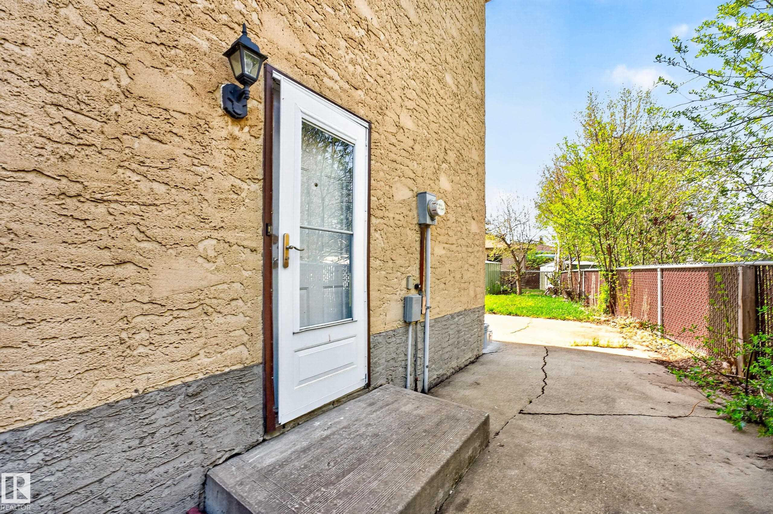 Photo 9 at 17312 108 Street NW, Baturyn, Edmonton