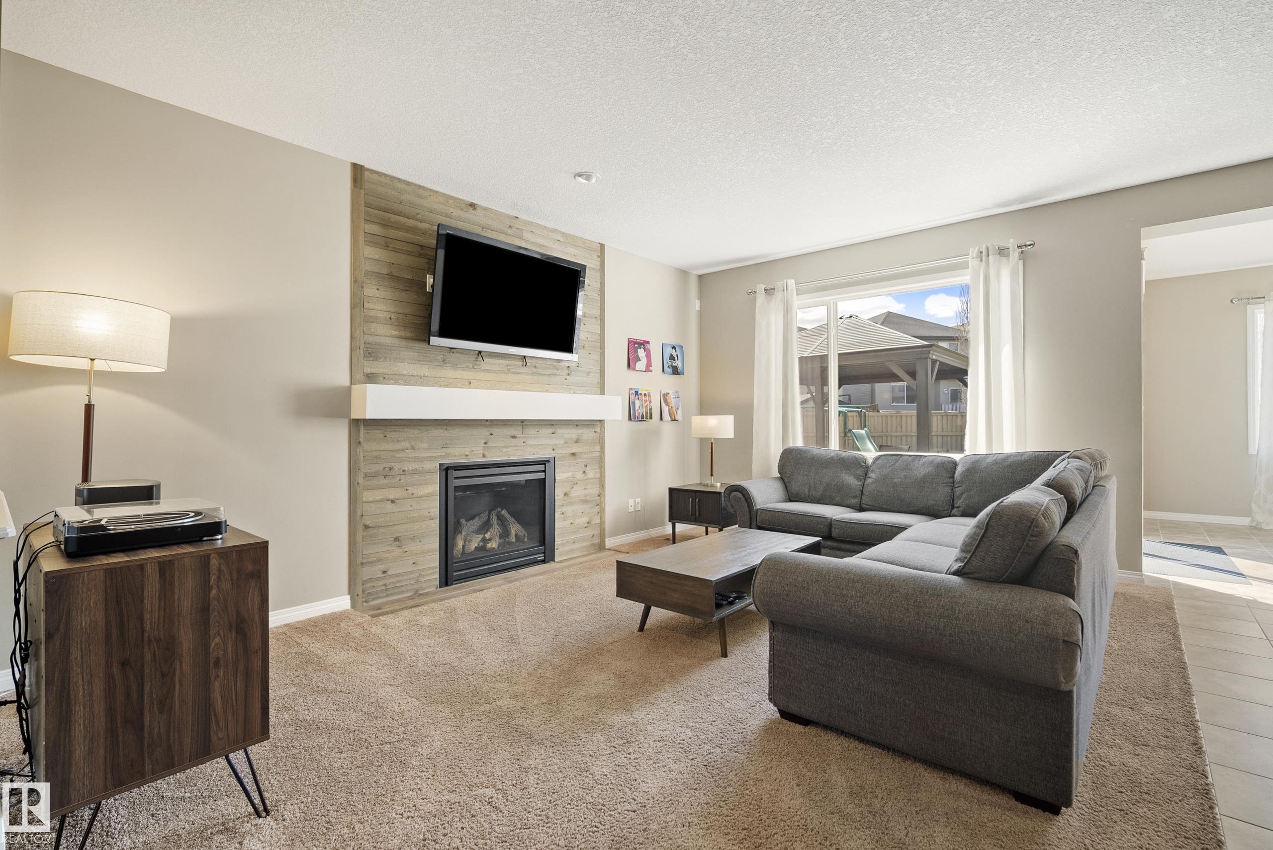 https://zimg.paragon.ice.com/ParagonImages/Property/PM/RAE/225400659/14/0/0/14e1ef3c651cd1805b12a1bd77c2634a/1/3f42c83c317035563c97f40f98c02a69/225400659-5fe1ac6f-a147-4aaa-841f-f3f1d04c4af0.JPG