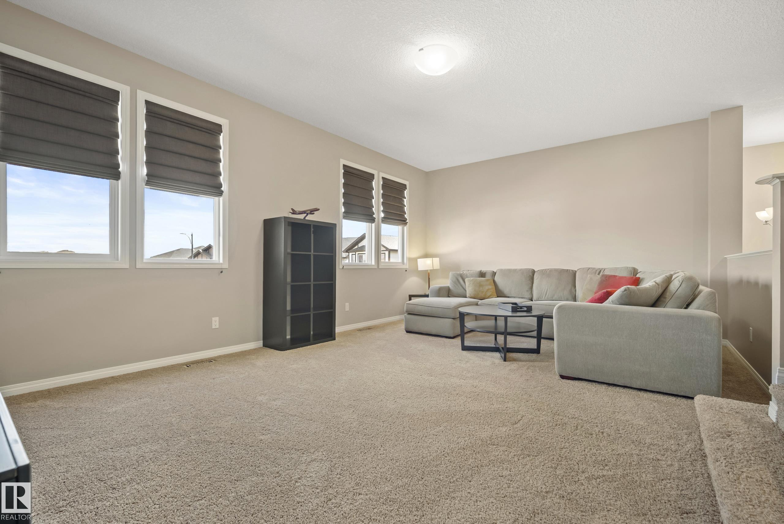 https://zimg.paragon.ice.com/ParagonImages/Property/PM/RAE/225400659/27/0/0/b3005509a2a1b2b2a40e3da1763855fe/1/3f42c83c317035563c97f40f98c02a69/225400659-96efb12c-0404-48c3-9c88-3d7a7ba1d0c9.JPG