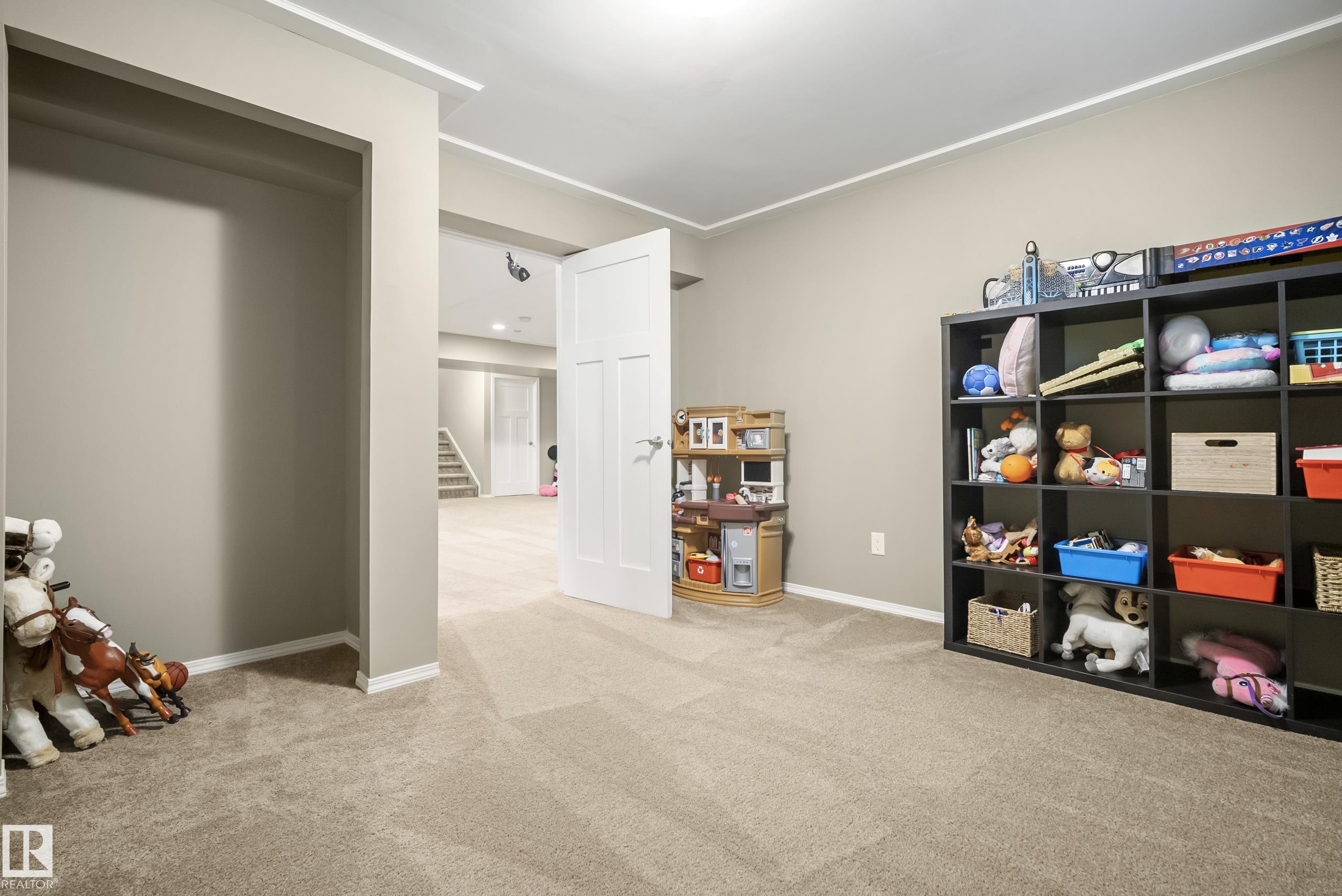 https://zimg.paragon.ice.com/ParagonImages/Property/PM/RAE/225400659/41/0/0/0e6c8c323f798e218ca9bd4be3af1c37/1/3f42c83c317035563c97f40f98c02a69/225400659-086e4fc4-7f36-46c8-9280-fe65ba0764b3.JPG