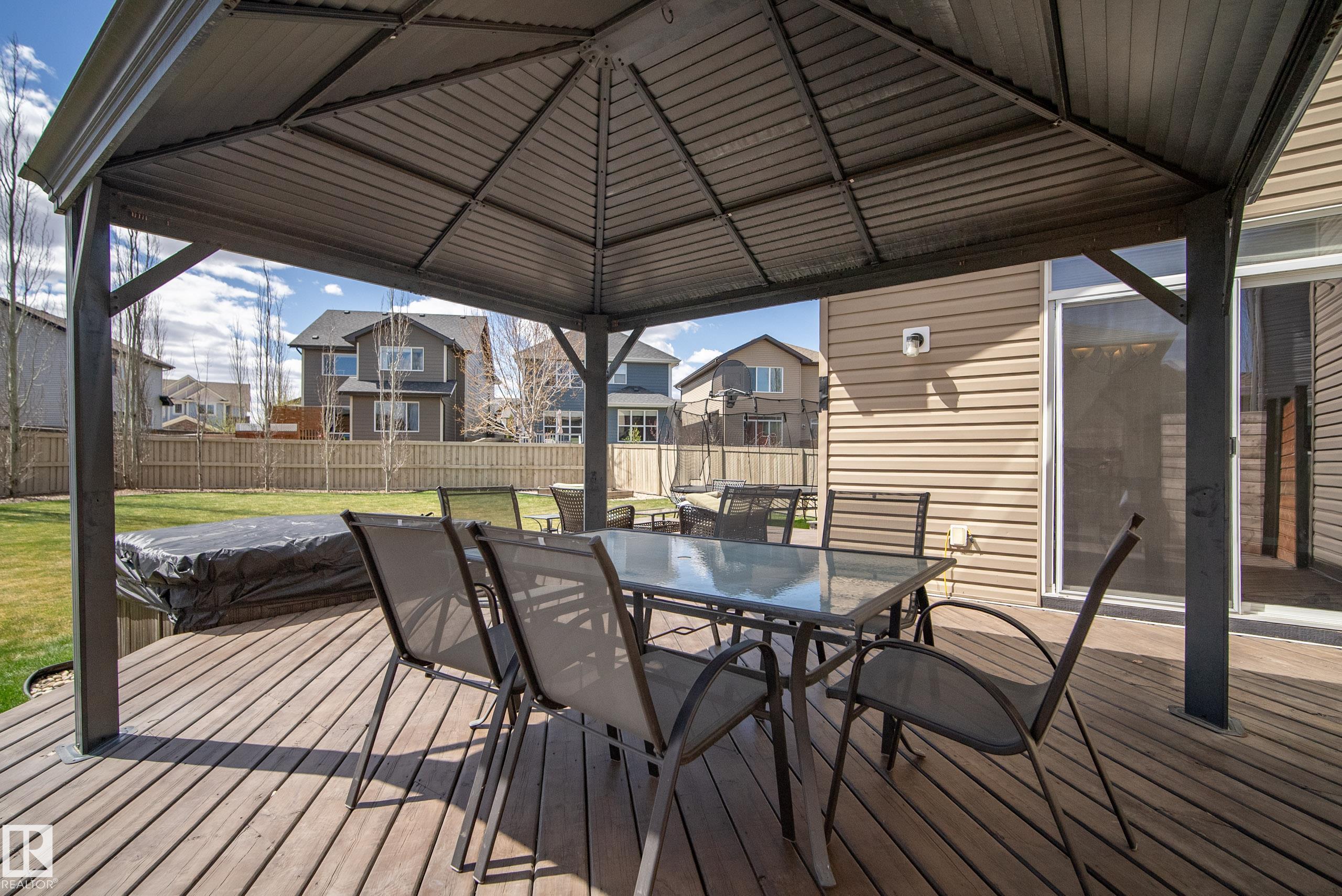https://zimg.paragon.ice.com/ParagonImages/Property/PM/RAE/225400659/47/0/0/689b17920e50f59595a3d7c8117625c7/1/3f42c83c317035563c97f40f98c02a69/225400659-77e38224-1582-4494-b023-a5a89c481230.JPG