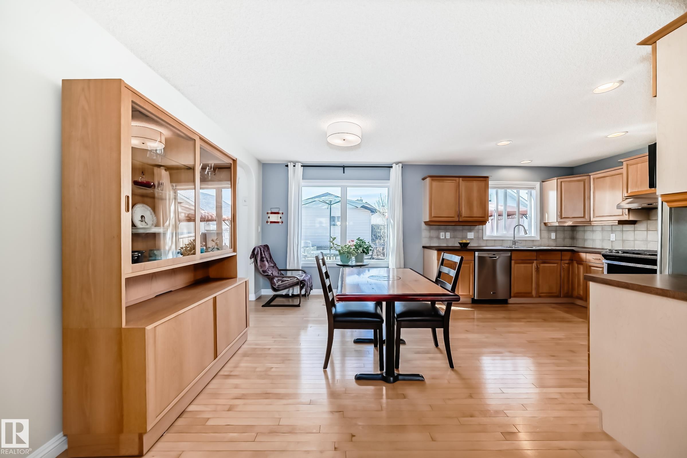 Photo 12 at 5333 Terwillegar Boulevard NW, South Terwillegar, Edmonton