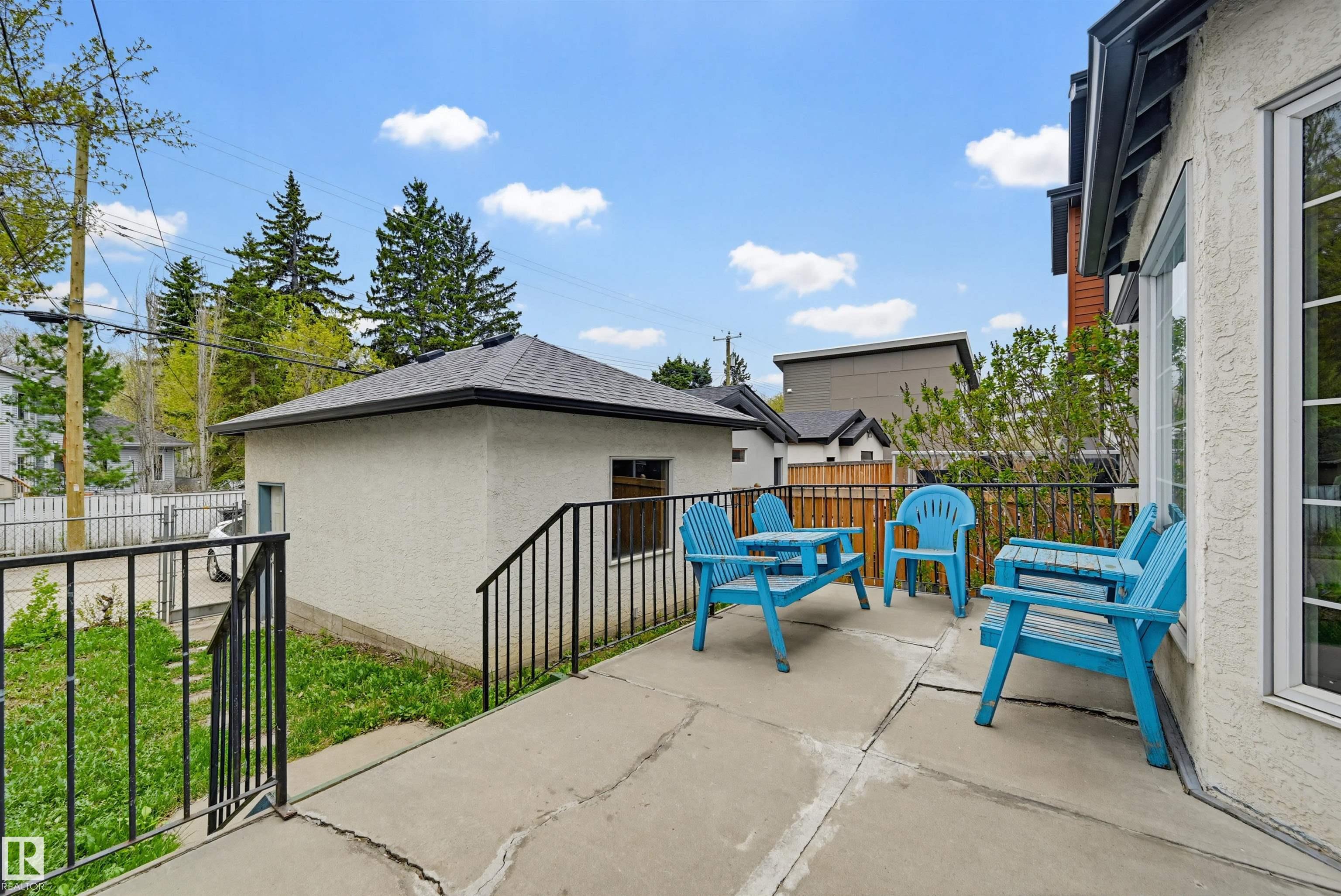 https://zimg.paragon.ice.com/ParagonImages/Property/PM/RAE/225400668/32/0/0/4c080a21f104c4b4a2e70cf4f12064ea/1/a3b4b808165de754cf694df5ba050740/225400668-a828d5de-84c4-410a-82d0-ec396c7f7440.JPG