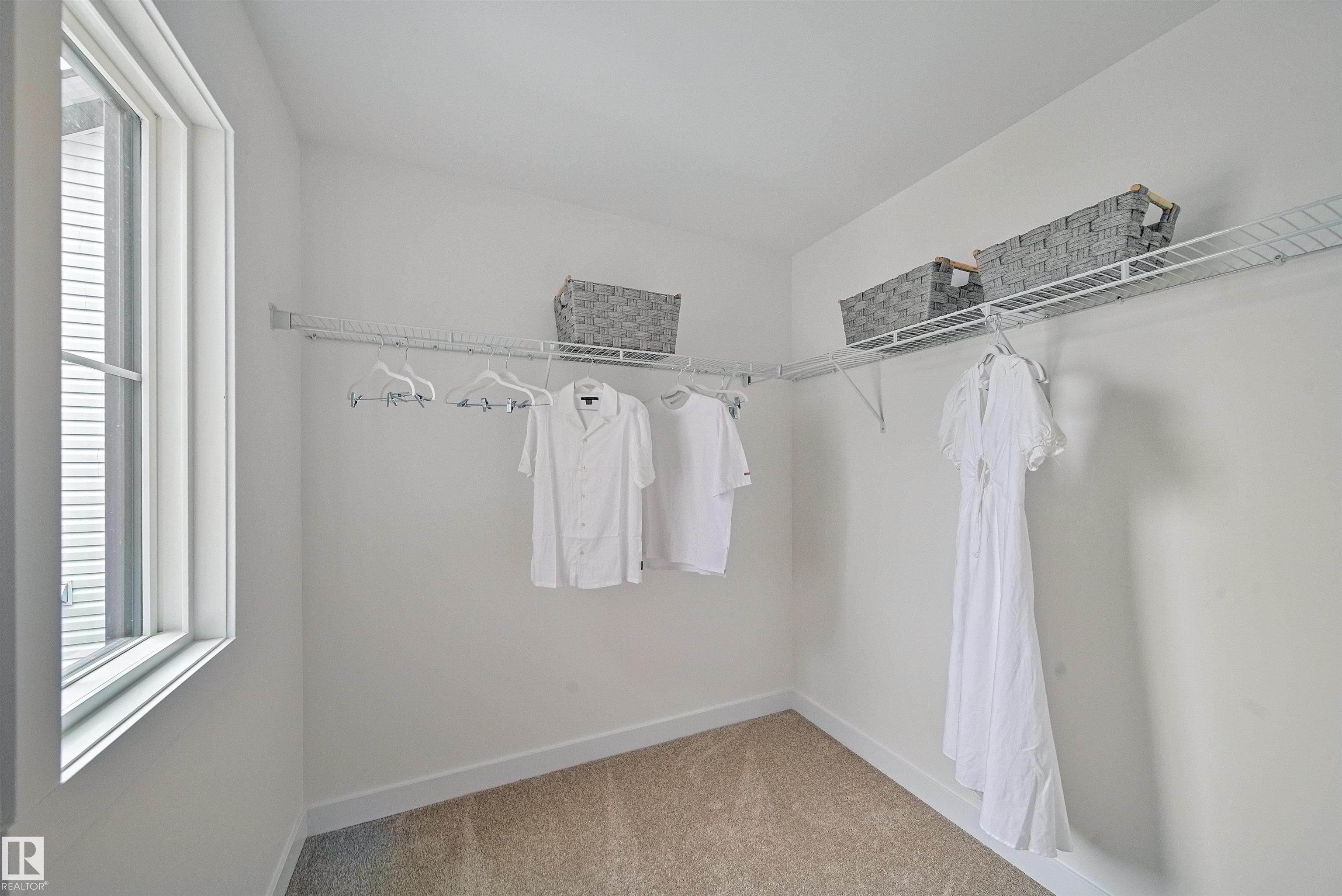 https://zimg.paragon.ice.com/ParagonImages/Property/PM/RAE/225400671/14/0/0/a9422c61219f4902aa9bed1b682c16ab/1/6157f5a388ce8e3d5f6de50c37cc094b/225400671-2BCD7B71-3E01-4001-9F2F-3E1A77017CD9.JPG