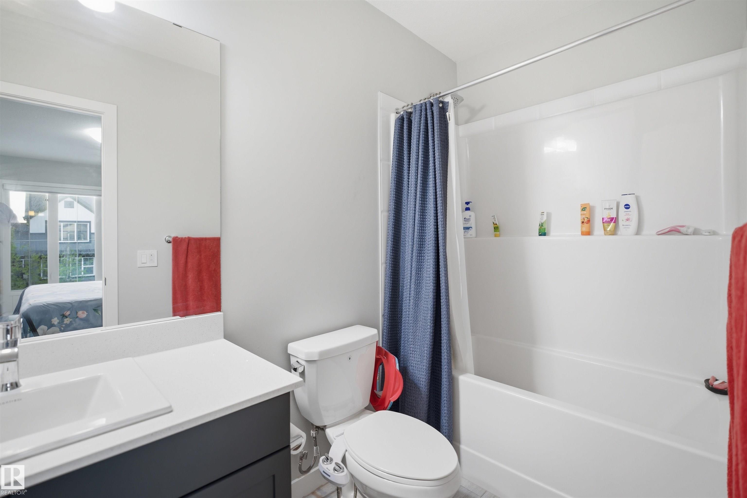 https://zimg.paragon.ice.com/ParagonImages/Property/PM/RAE/225400672/23/0/0/abae5d46b385967d92799ee07933e915/1/de4a514dd706265c72cd4b7d76d933a6/225400672-023e397b-647f-4614-ab6a-c8828b3aea0d.JPG