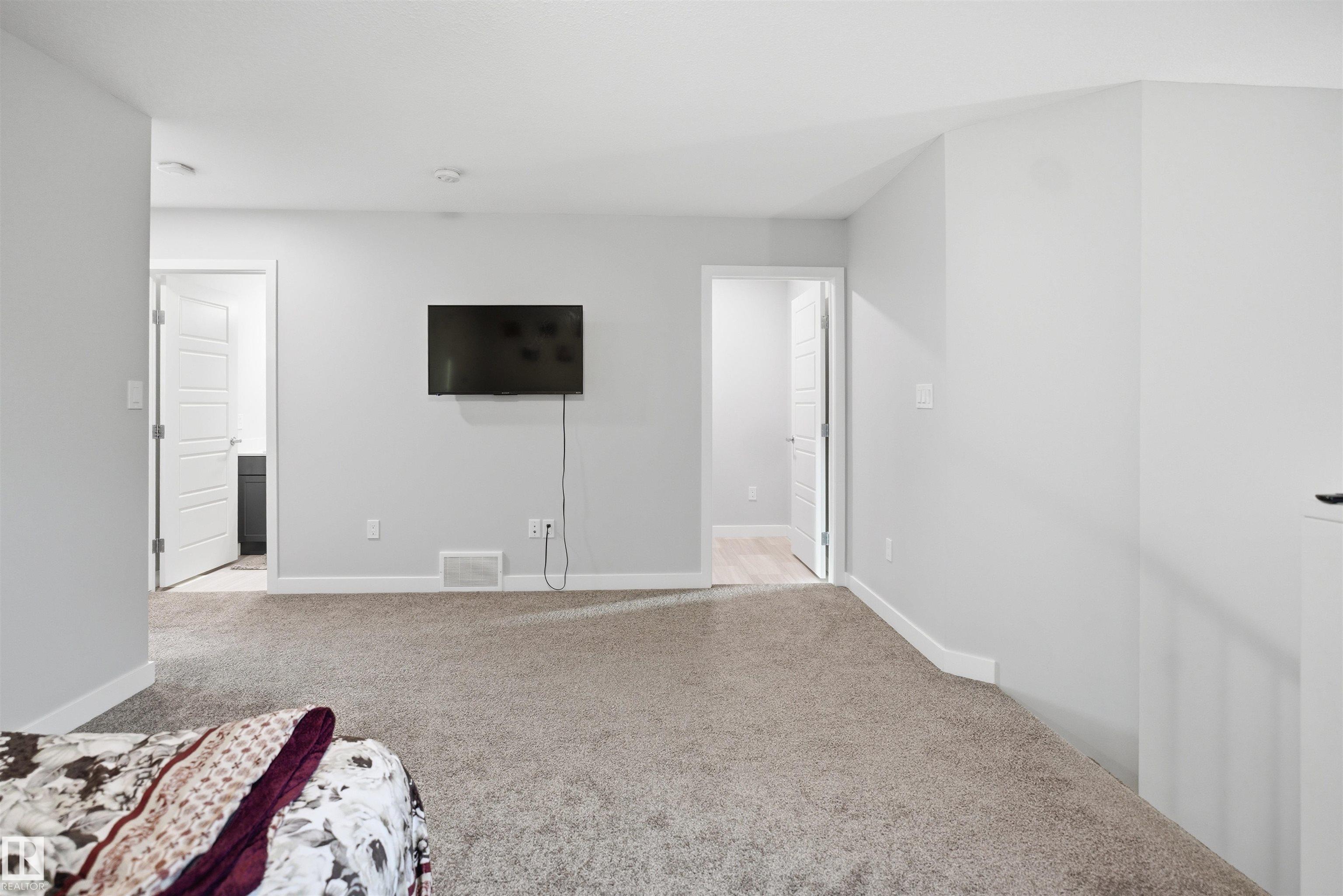 https://zimg.paragon.ice.com/ParagonImages/Property/PM/RAE/225400672/26/0/0/f3bbb4628a739222fb5f69a7f84e5ca2/1/de4a514dd706265c72cd4b7d76d933a6/225400672-356ca9a3-76df-4636-8e70-11c9fae395ee.JPG