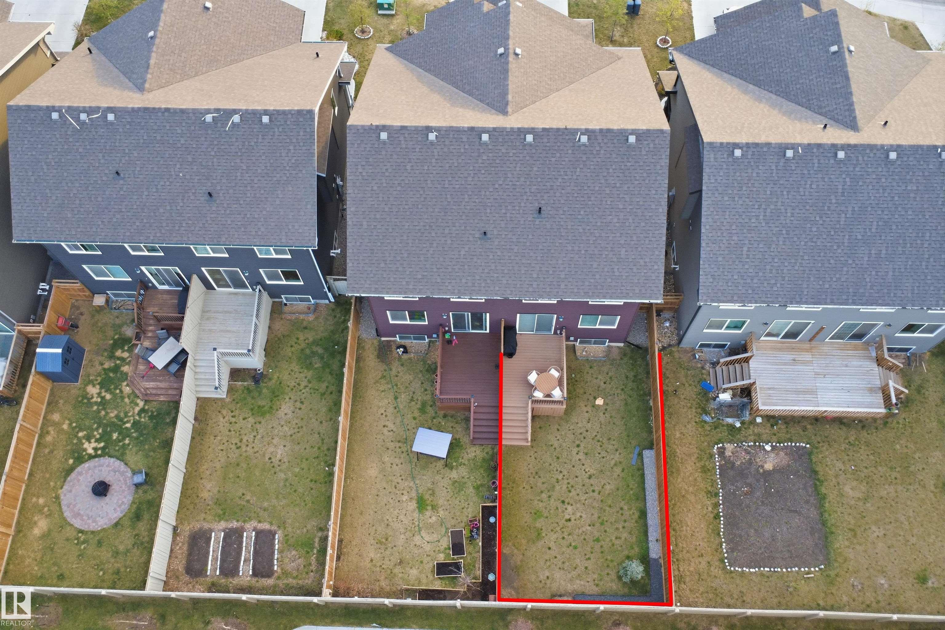 https://zimg.paragon.ice.com/ParagonImages/Property/PM/RAE/225400672/42/0/0/423b74ca444d6f43ccfbc80e499b9460/1/de4a514dd706265c72cd4b7d76d933a6/225400672-3c2f8ace-294e-41d5-b9e5-109dce670eee.JPG