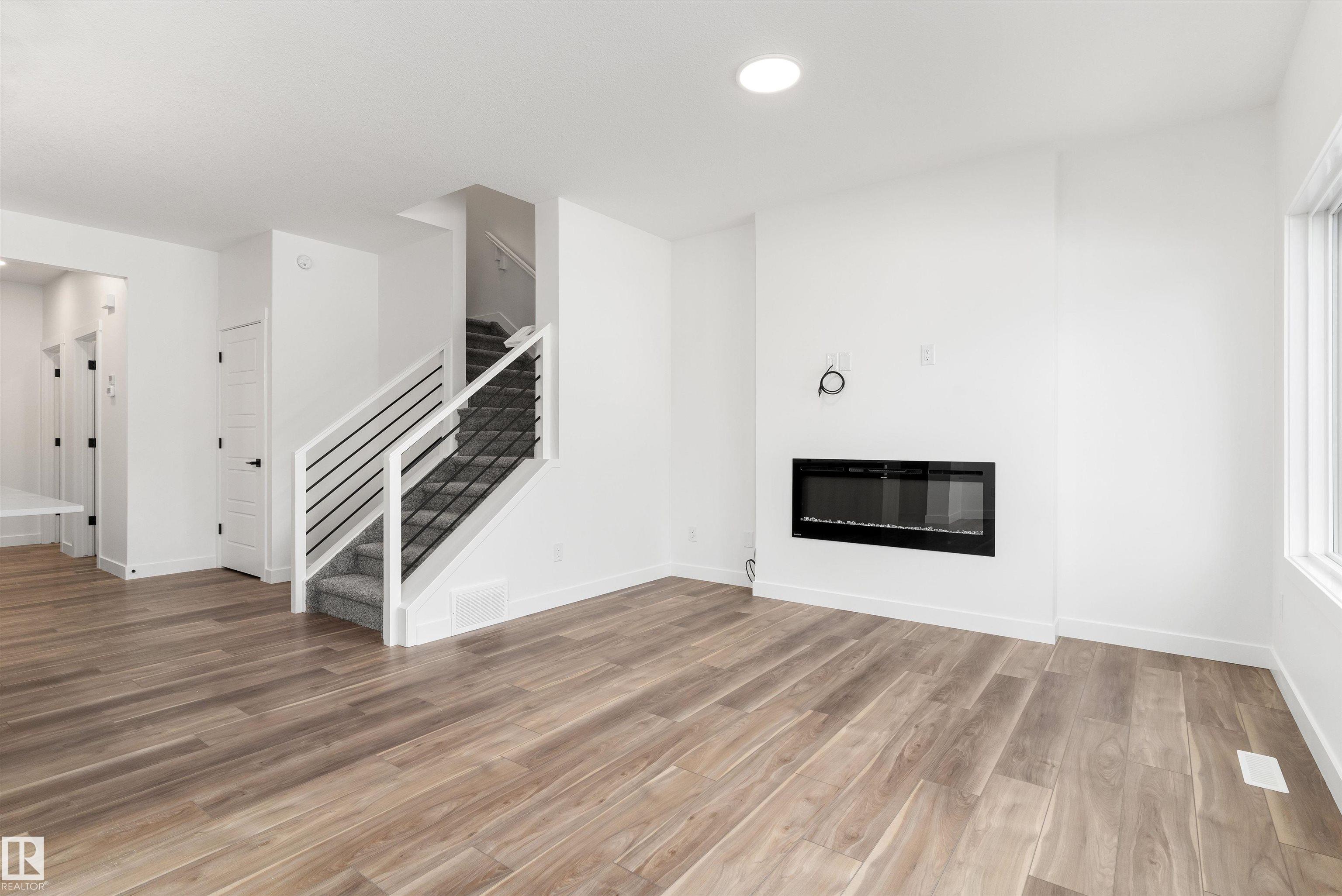 https://zimg.paragon.ice.com/ParagonImages/Property/PM/RAE/225400678/14/0/0/e1db82c8b4e138d0b1ff747e4f1a4409/1/6024623d583dc3212d2e5bfa54346c21/225400678-f7ec5cfe-7494-4959-bc25-d0cb19484bdb.JPG